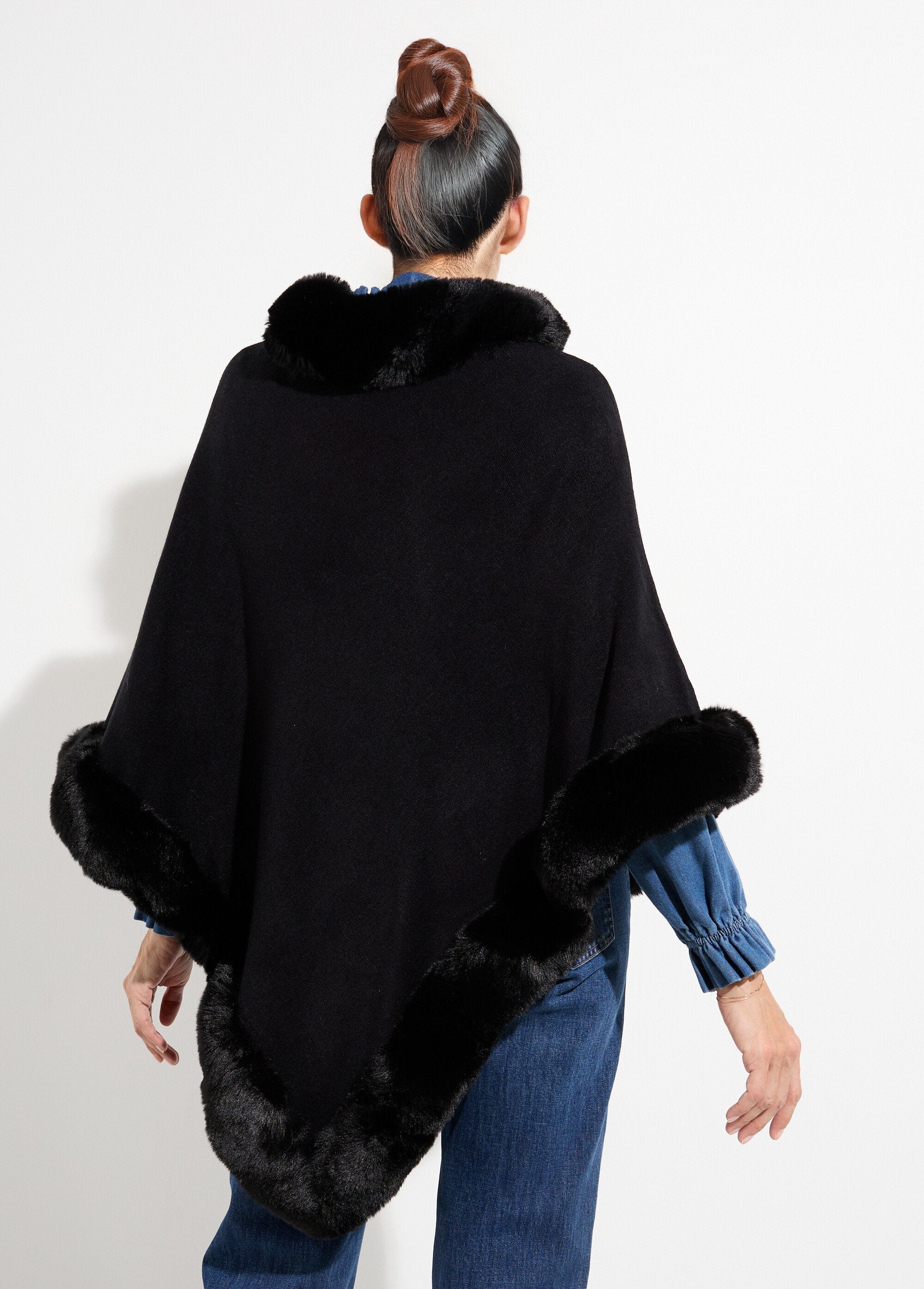 Trui_cape,_ton_sur_ton_bontrand_Noir_DO1_slim