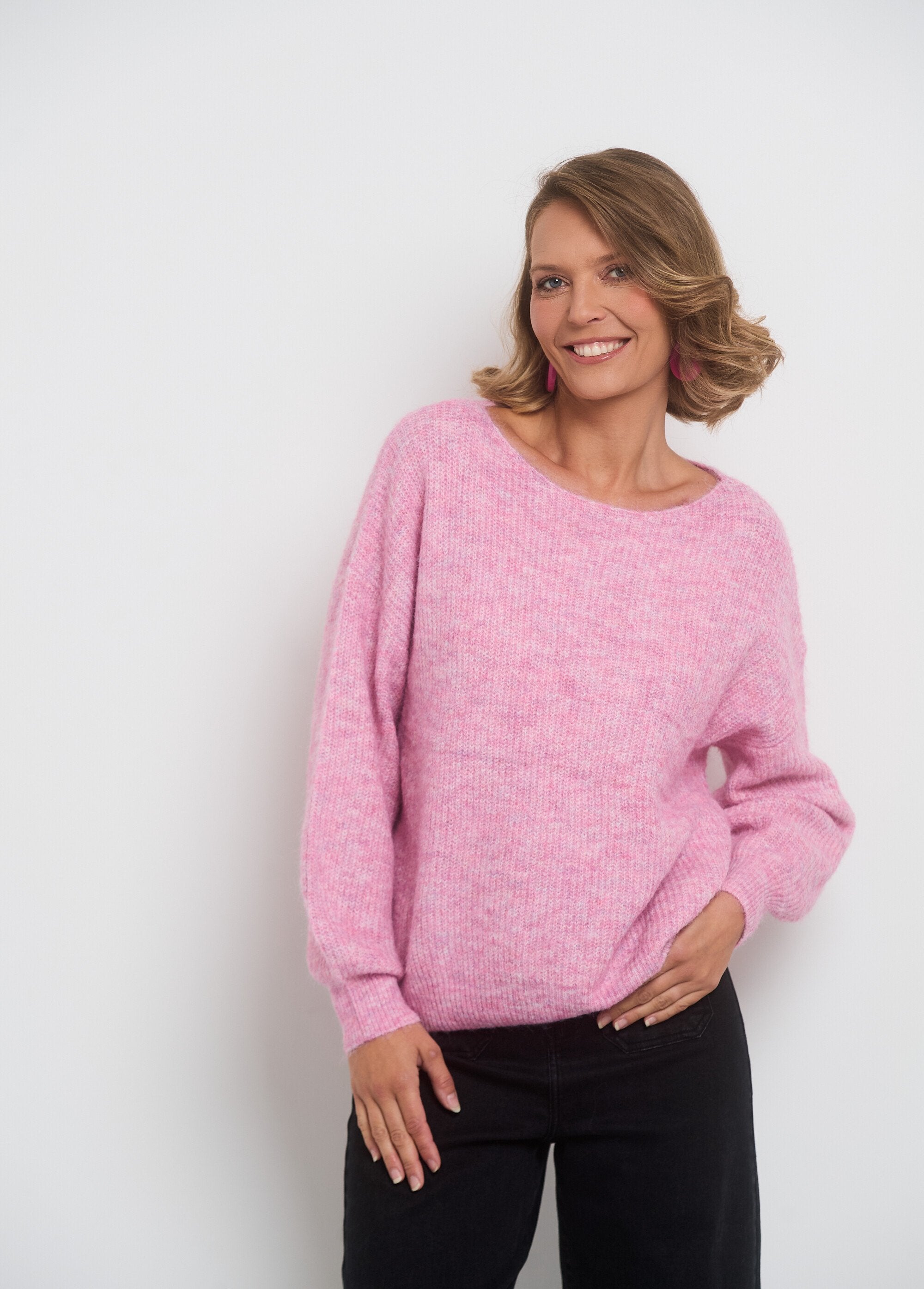 Pull_chaud_col_bateau_avec_épaules_tombantes_Rose_FA1_slim