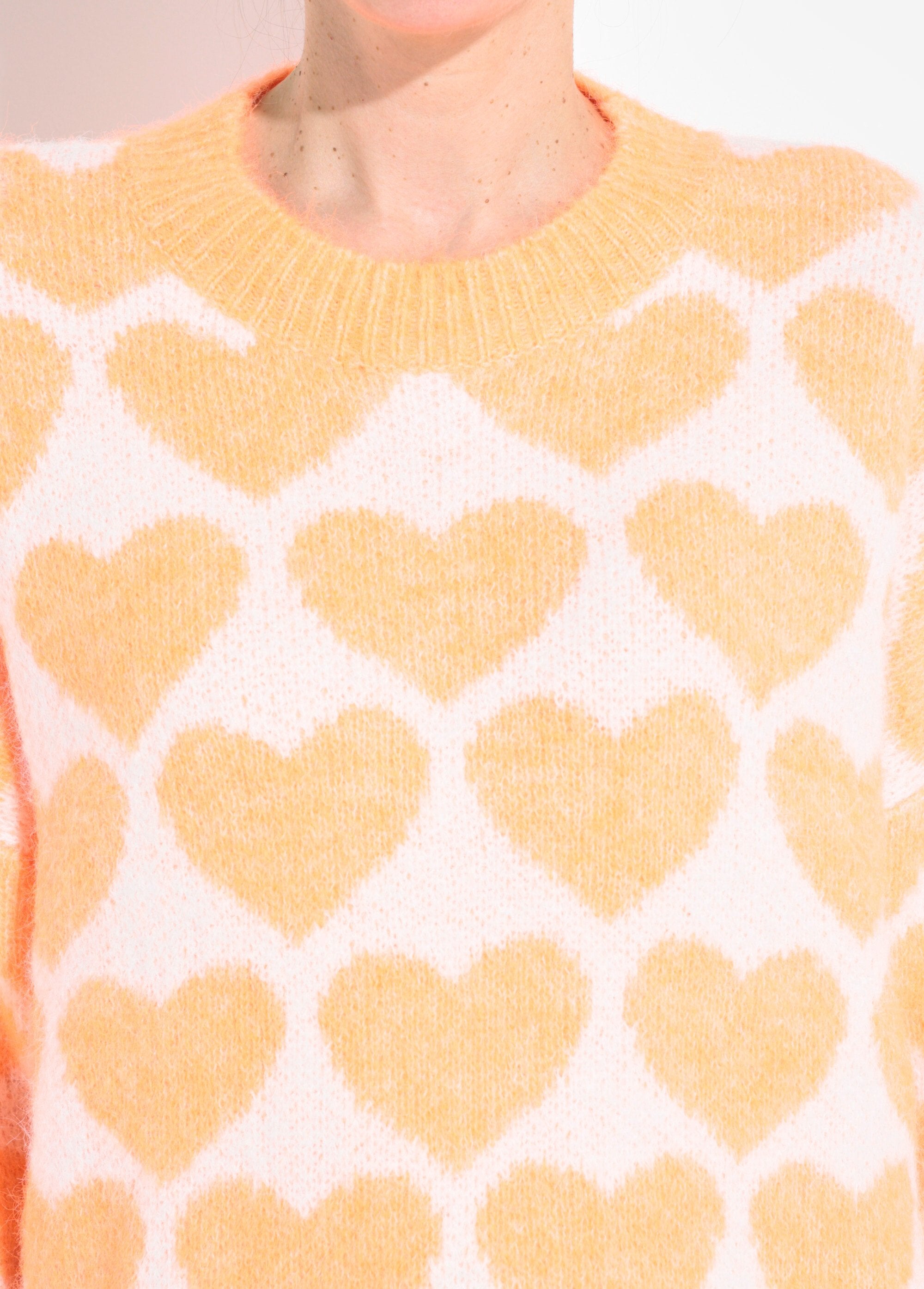 Pull_chaud_maille_mousseuse_laine_coeurs_Orange_vif_DE1_slim