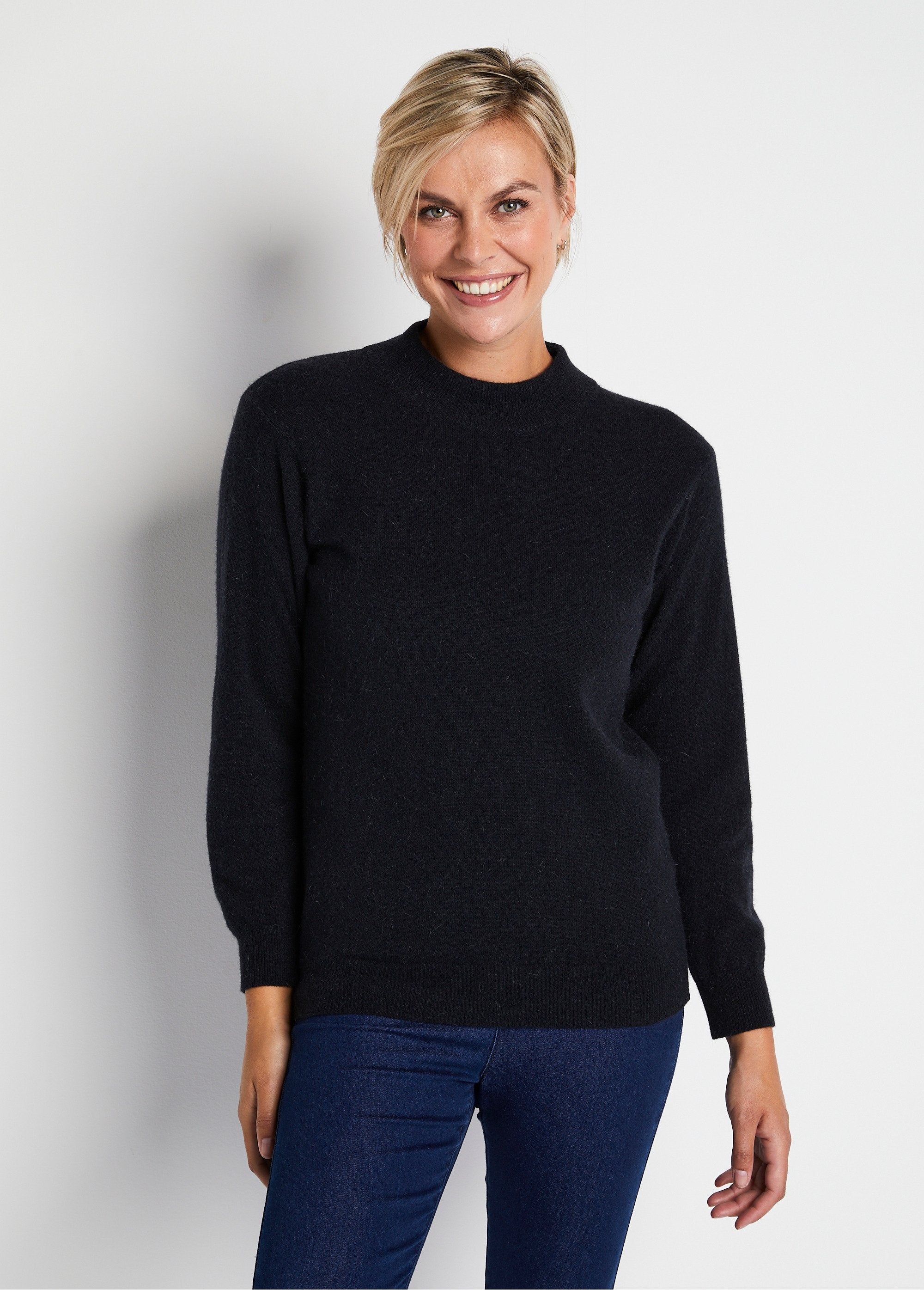 Pull_chaud_col_montant_avec_laine_et_angora_Noir_FA1_slim