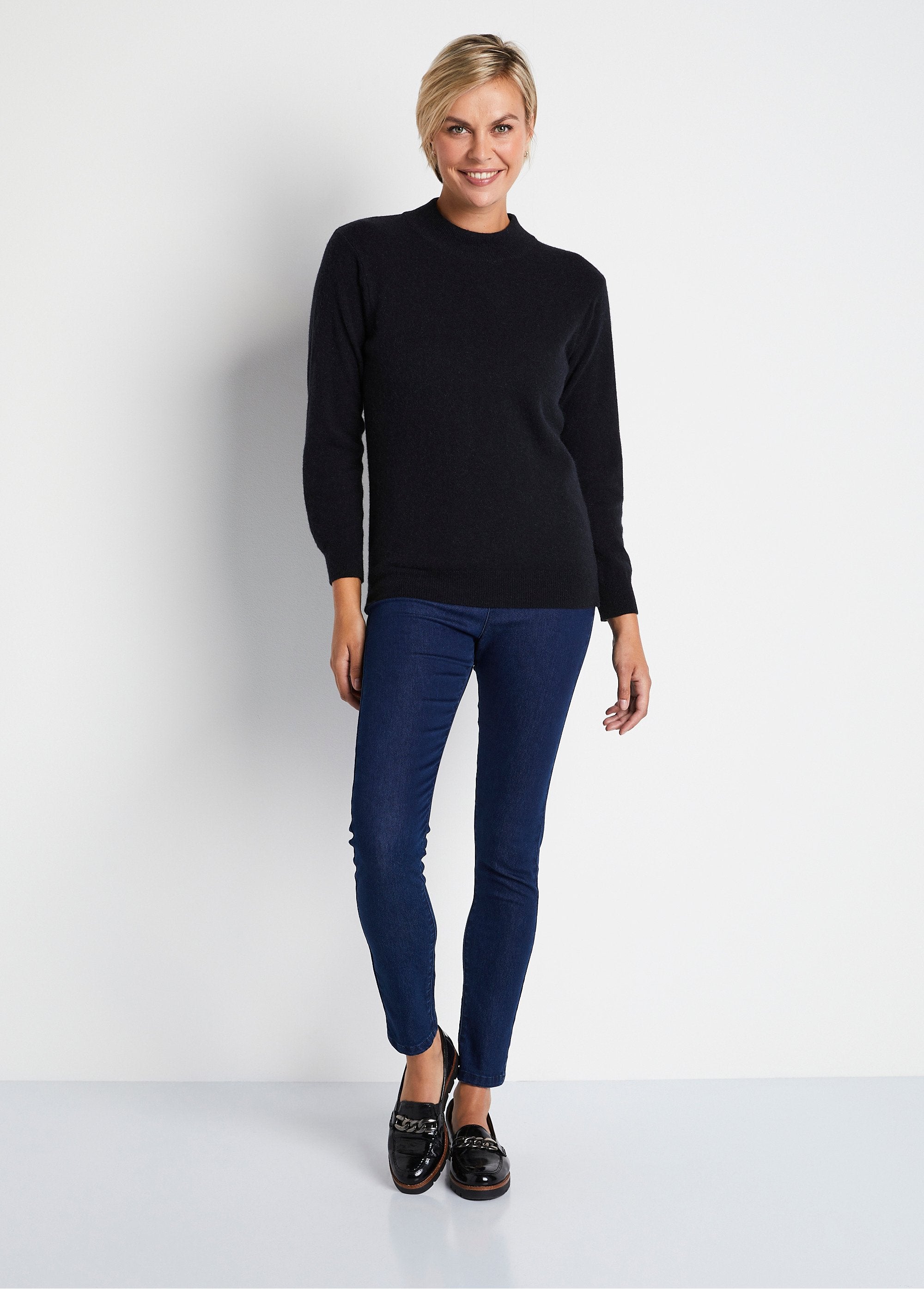 Pull_chaud_col_montant_avec_laine_et_angora_Noir_SF1_slim