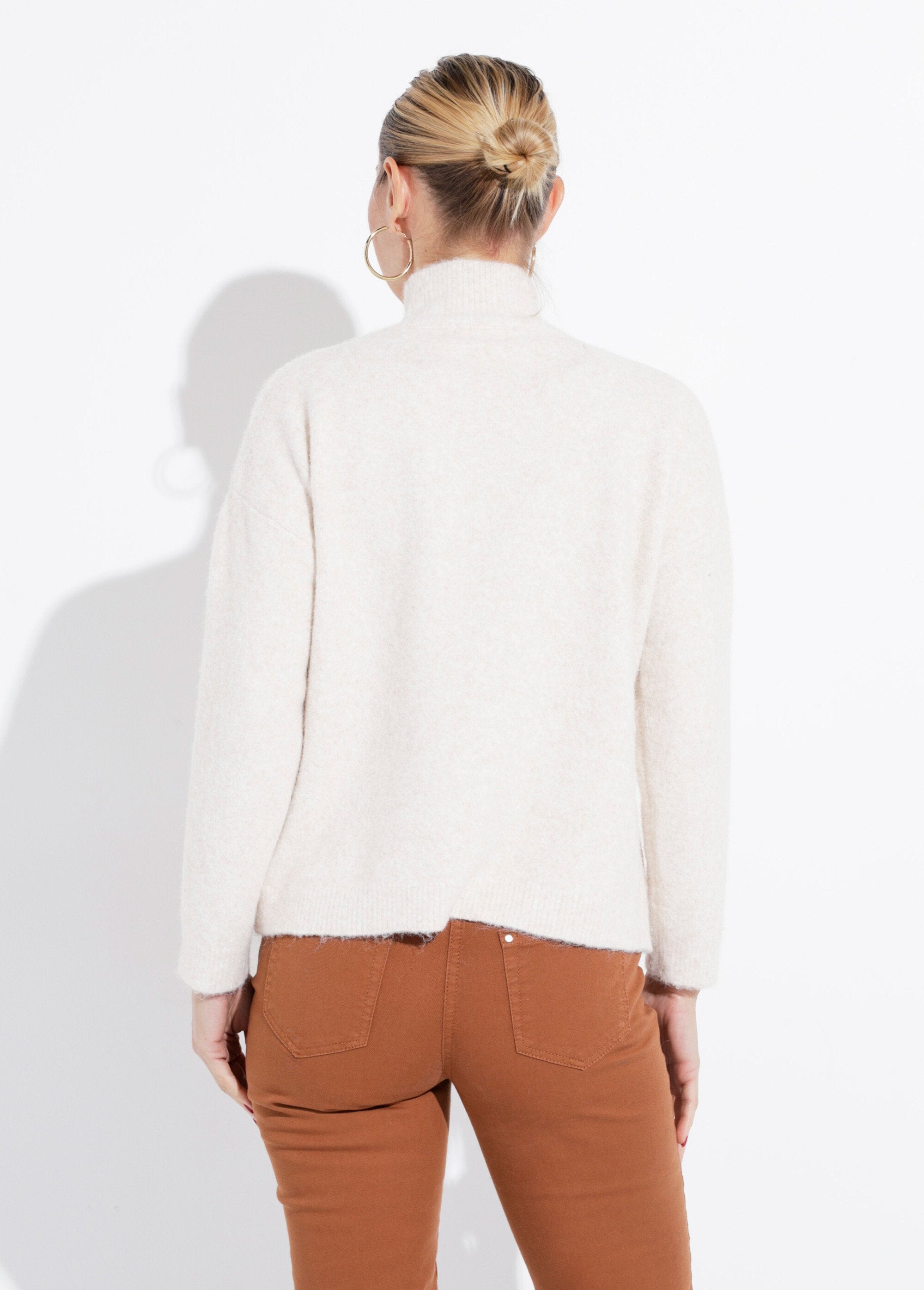 Pull_col_montant_en_maille_duveteuse_Beige_DO1_slim