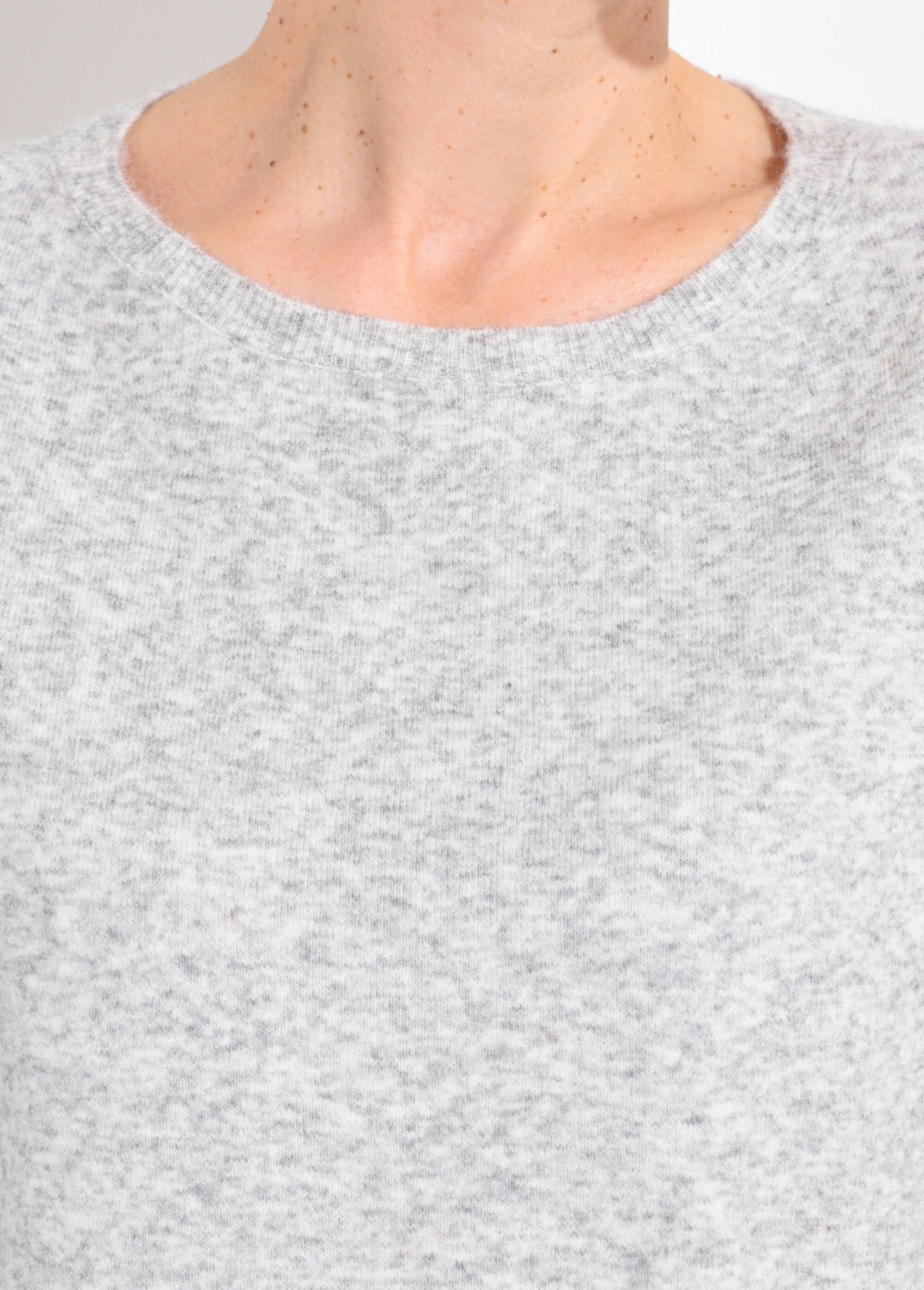 Pull_col_rond_dégagé_chaud_avec_laine_Gris_clair_DE1_slim