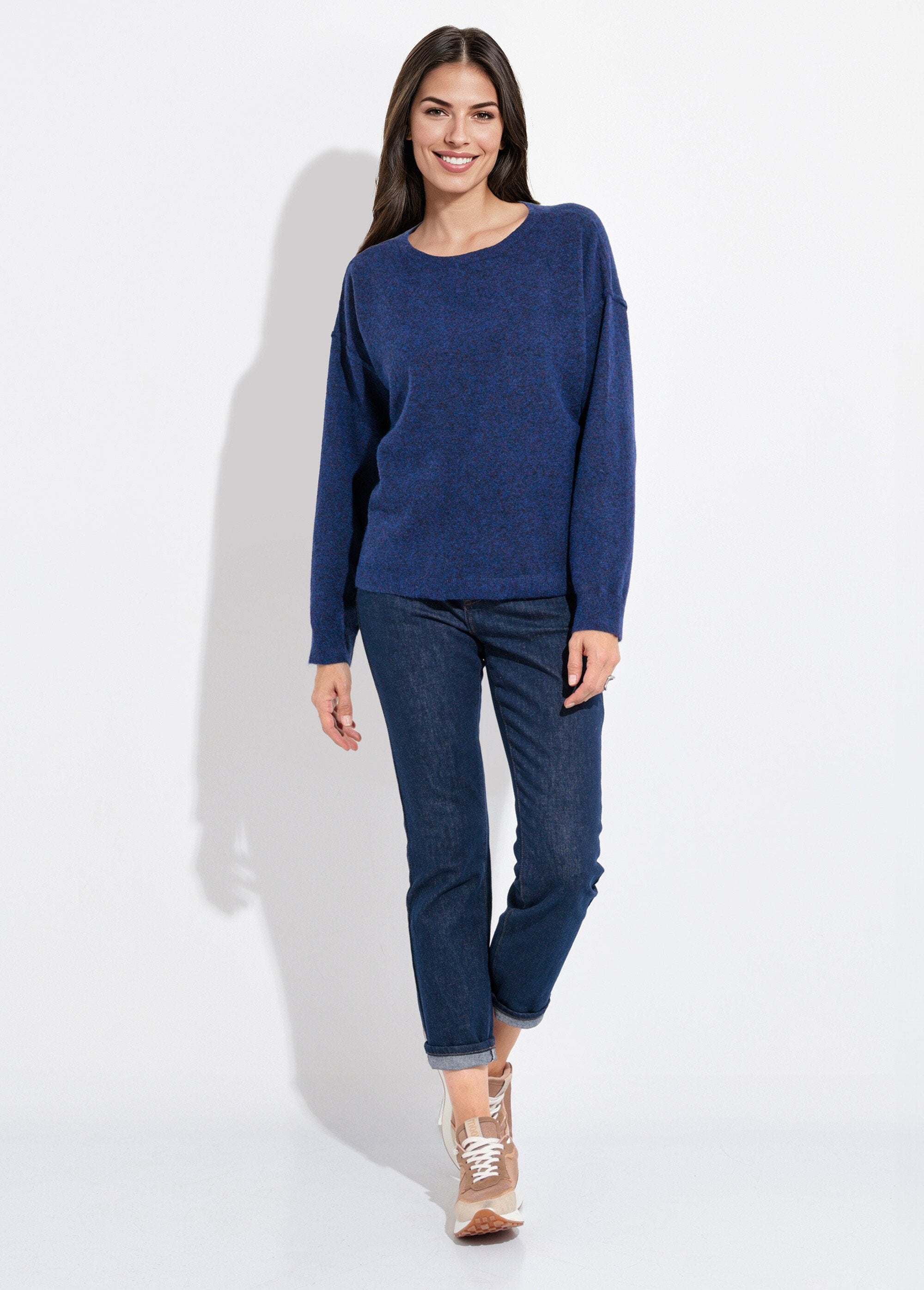 Warme_trui_met_ronde_hals_van_wol_Bleu_SF1_slim