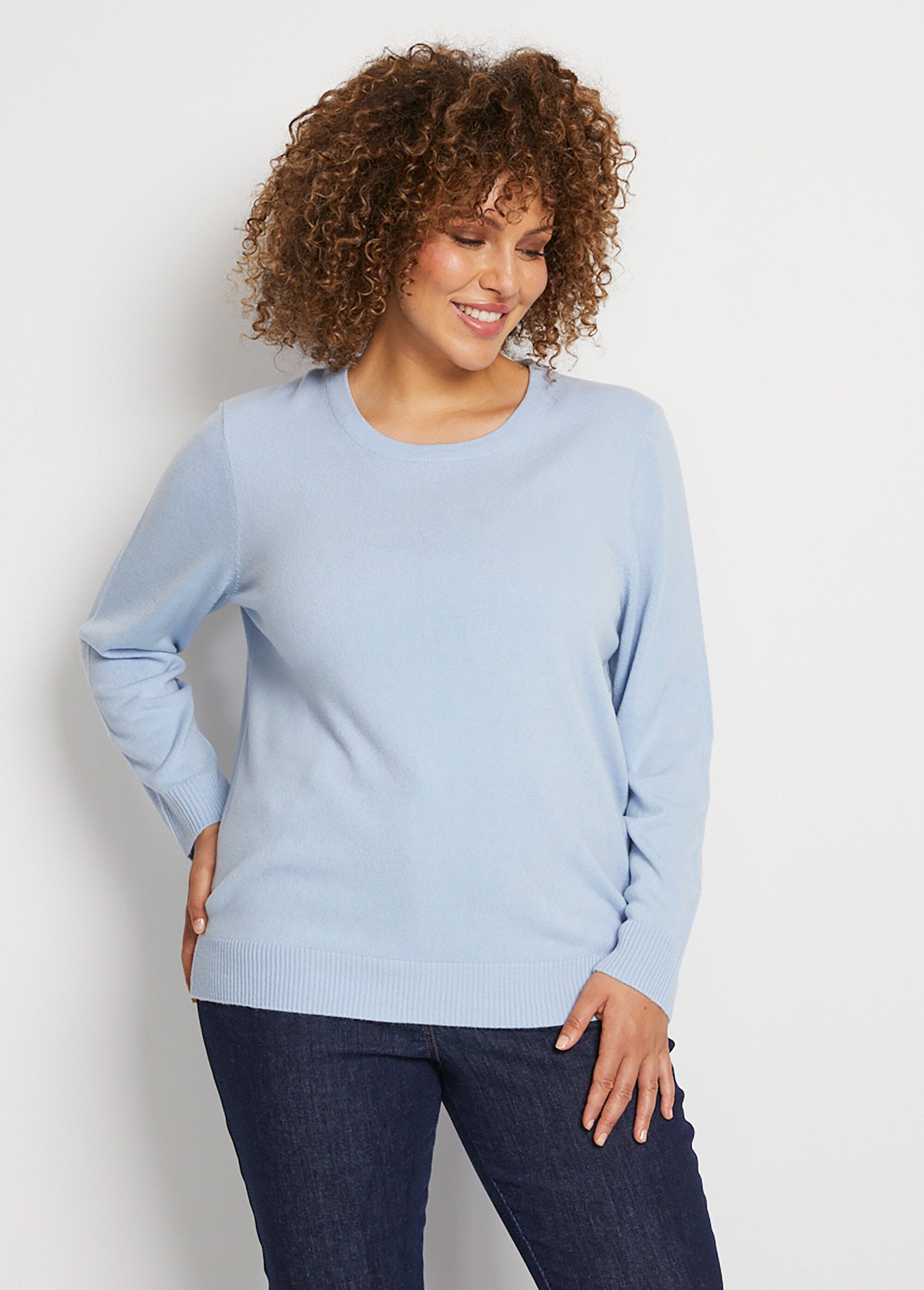 Pull_doux_col_rond_manches_longues_Ciel_FA1_curvy