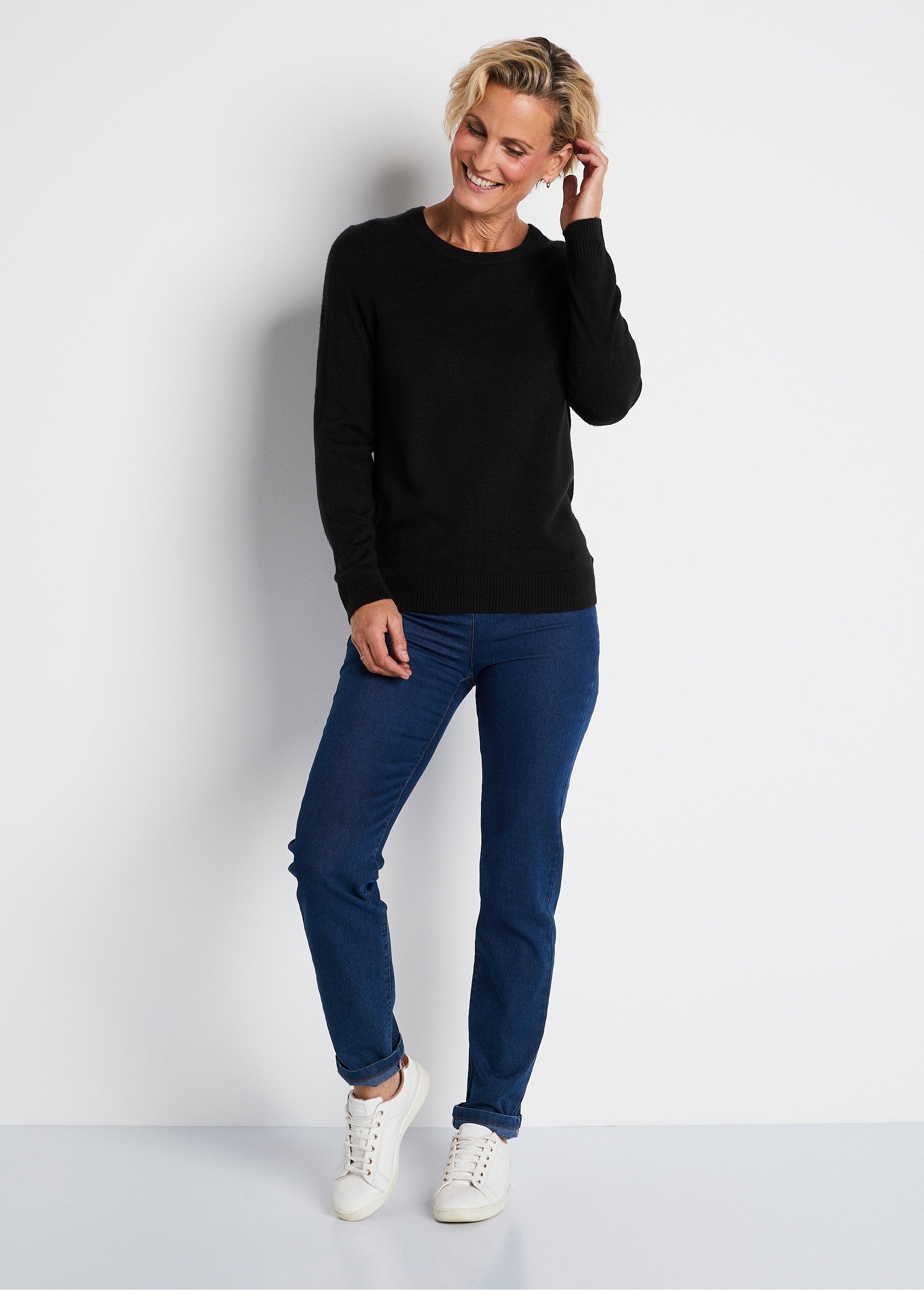 Pull_doux_col_rond_manches_longues_Noir_SF1_slim