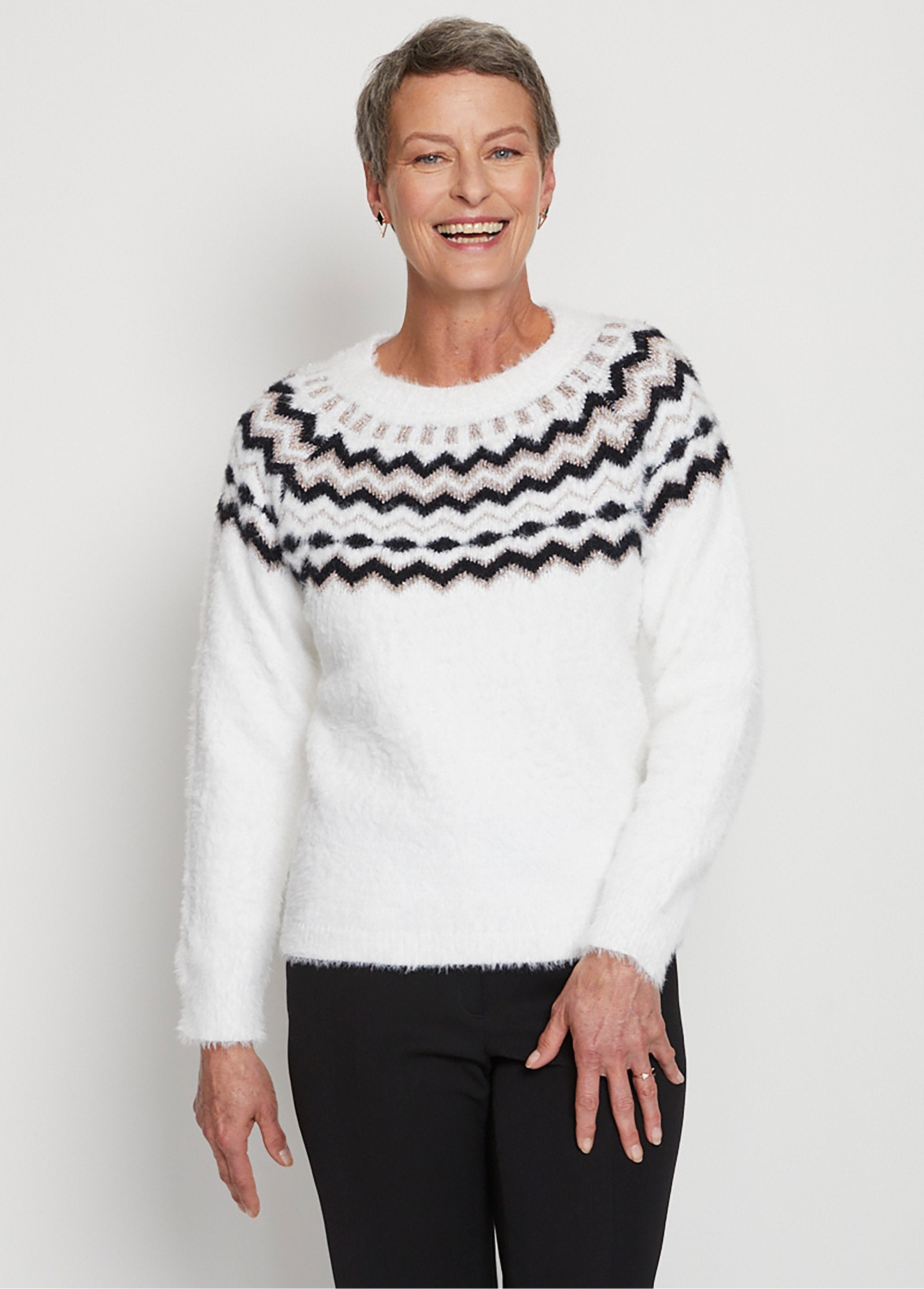 Pull_col_rond_maille_poilue_jacquard_soleil_Blanc_FA1_slim