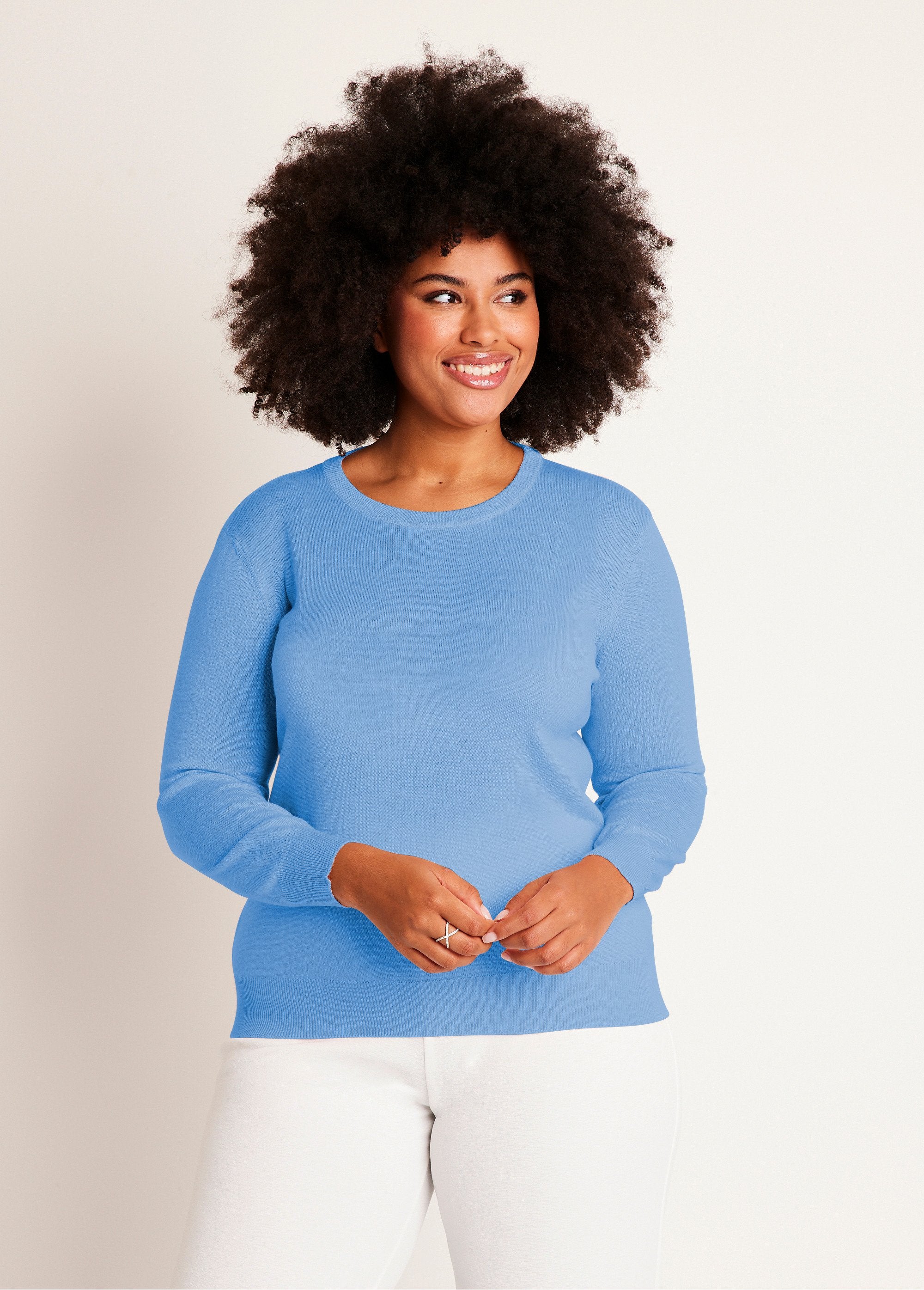 Pull_col_rond_manches_longues_laine_mérinos_Bleu_nuage_FA1_curvy