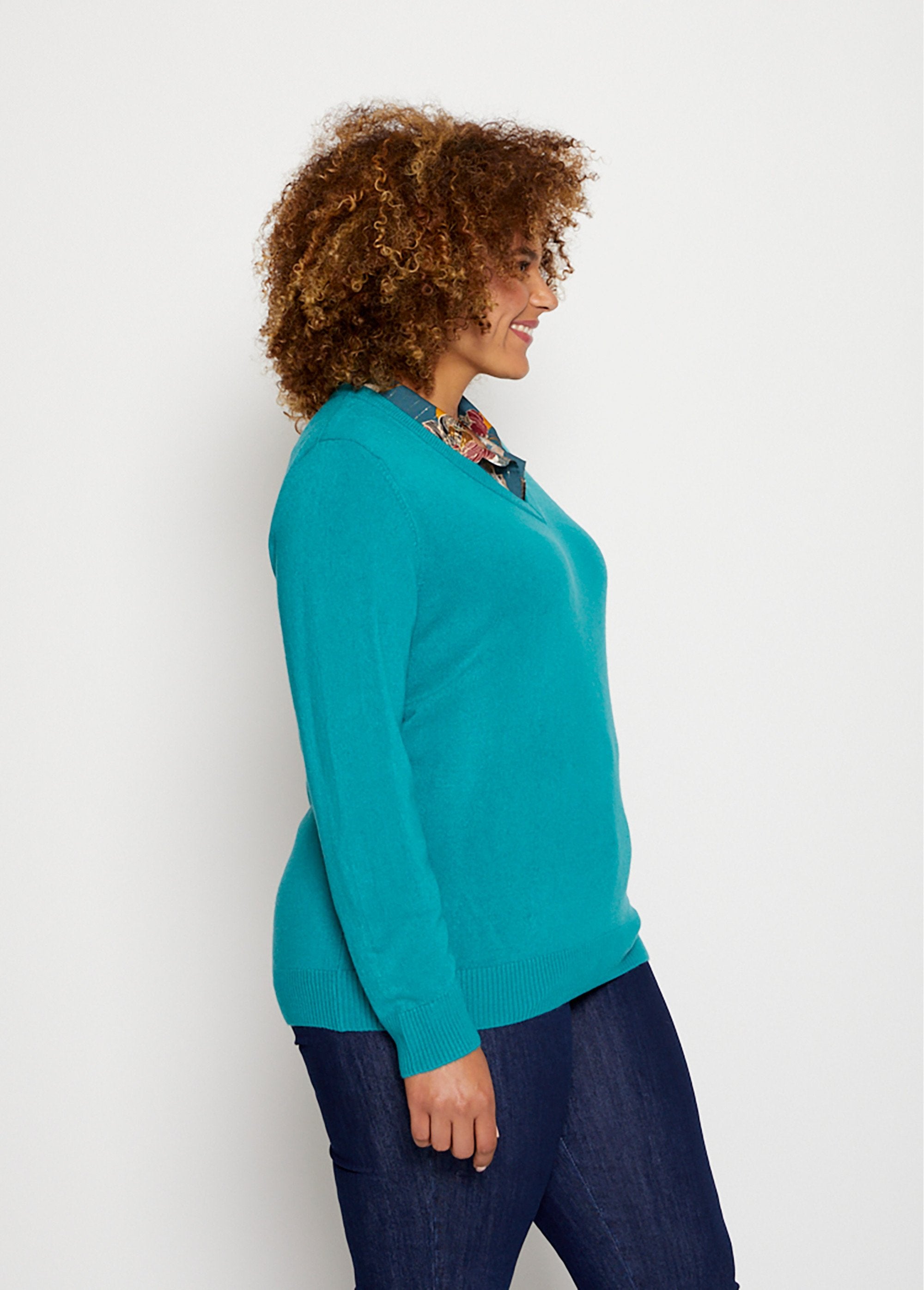 Pull_doux_col_V_manches_longues_Vert_DR1_curvy