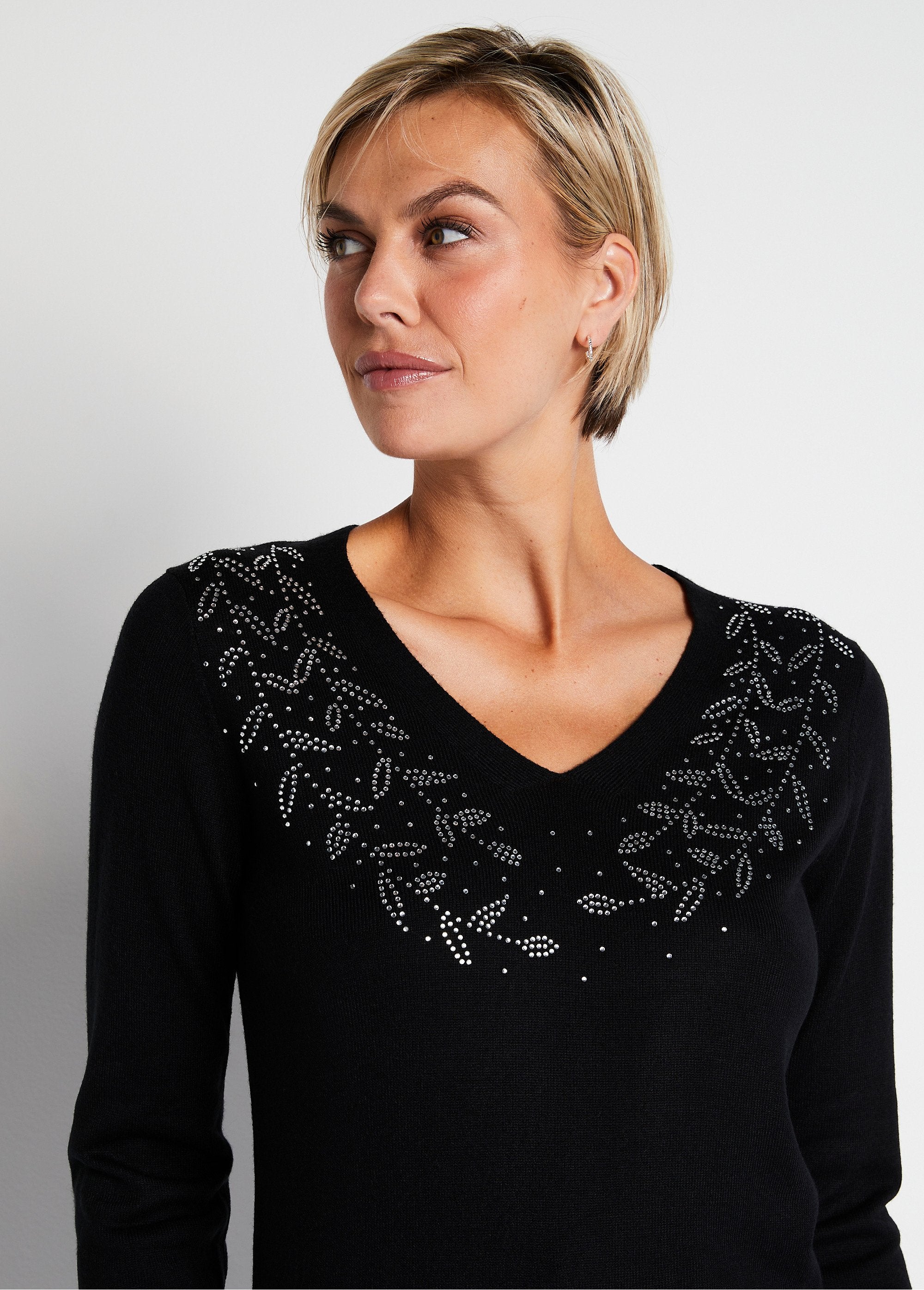 Pull_col_V_strassé_manches_longues_Noir_DE1_slim