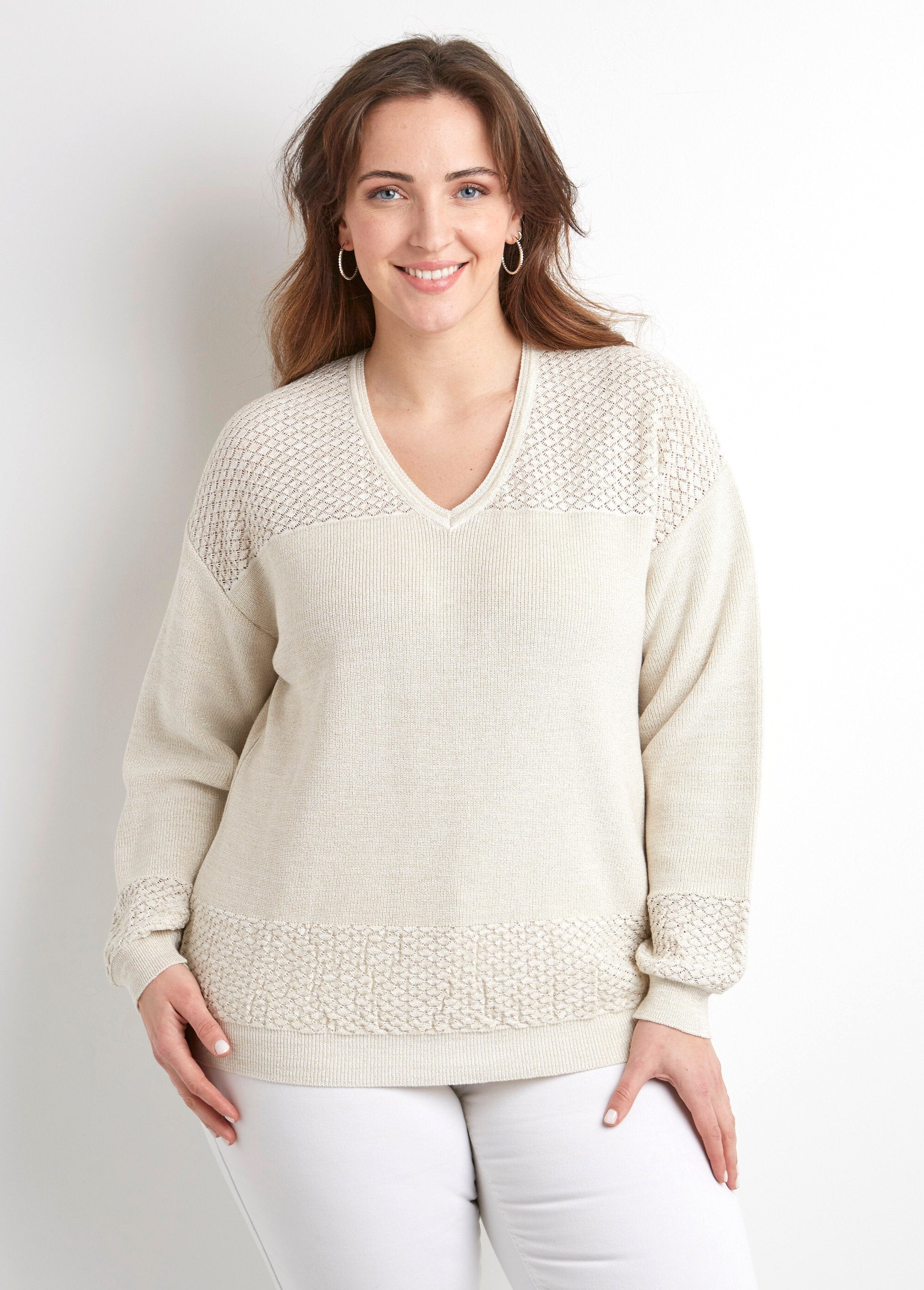 Pull_court_irisé_doux_col_V_manches_longues_Beige_dore_FA1_curvy