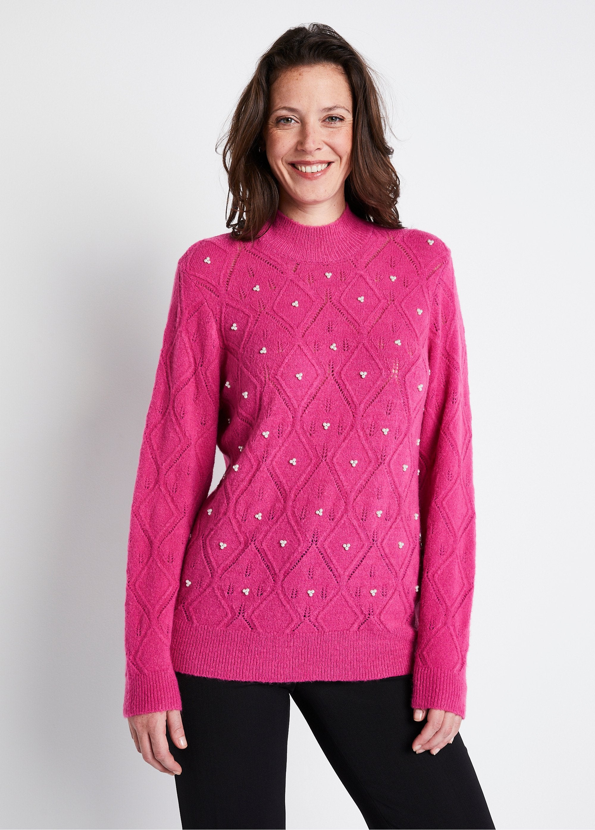 Pull_doux_ajouré_perlé_col_montant_Rose_FA1_slim