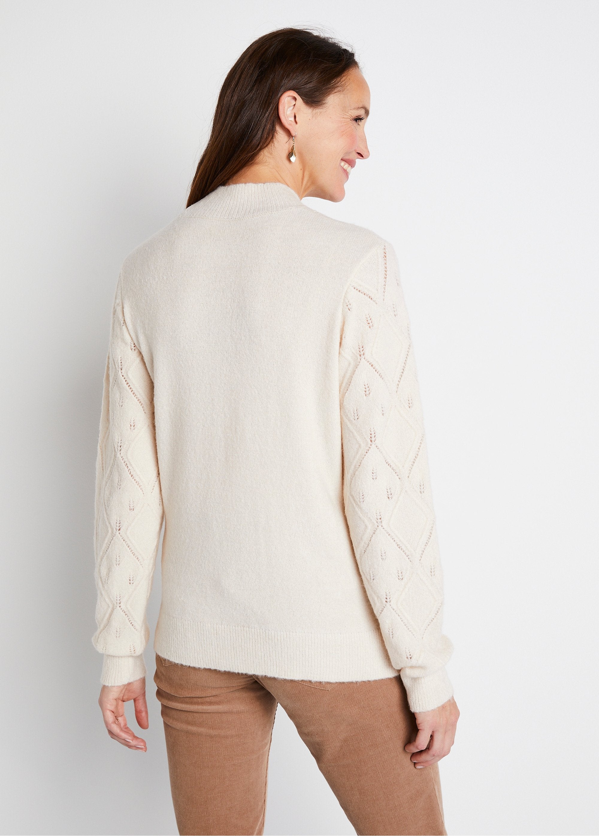 Pull_doux_ajouré_perlé_col_montant_Ecru_DO1_slim