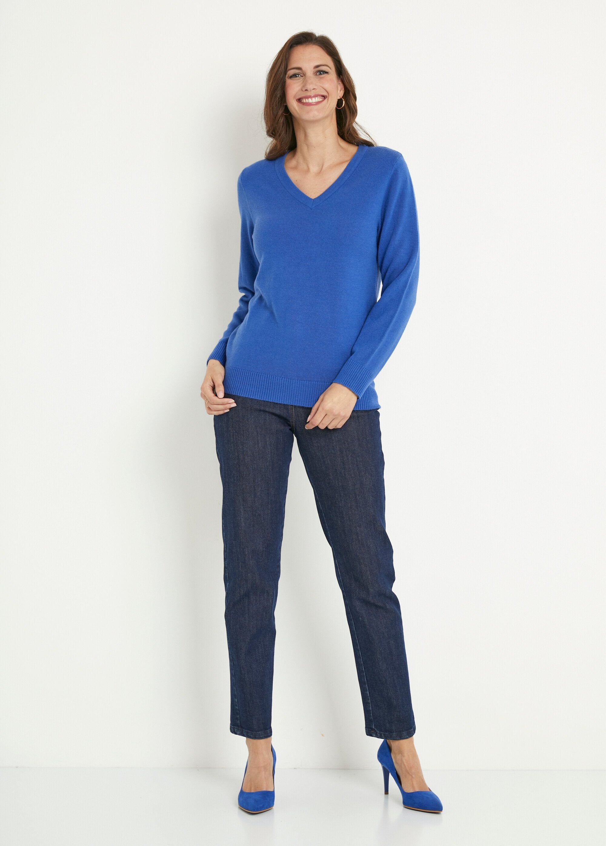 Pull_doux_col_V_manches_longues_Bleu_SF1_slim