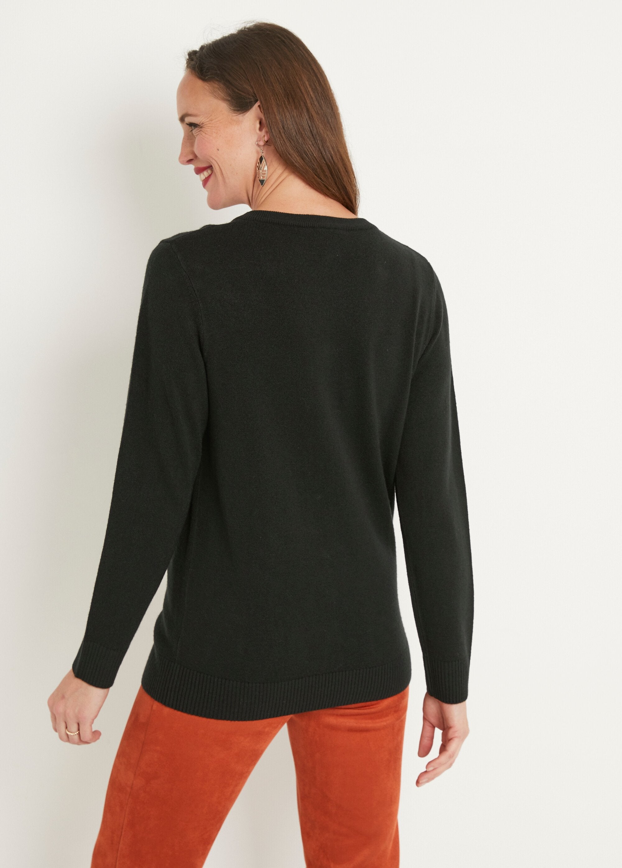 Pull_doux_col_V_manches_longues_Noir_DO1_slim