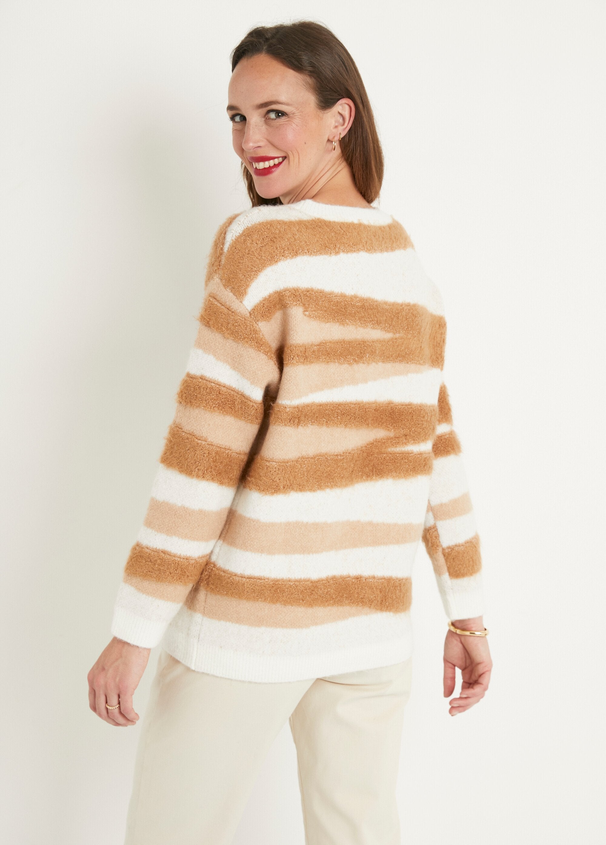 Pull_doux_jacquard_col_rond_maille_poilue_Ecru_et_beige_DO1_slim