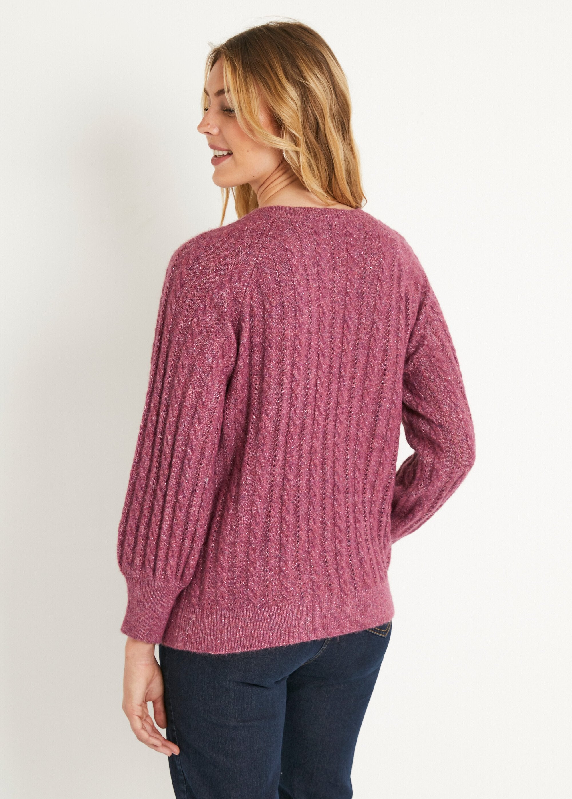 Pull_doux_maille_irisée_torsadée_ajourée_laine_Cassis_DO1_slim