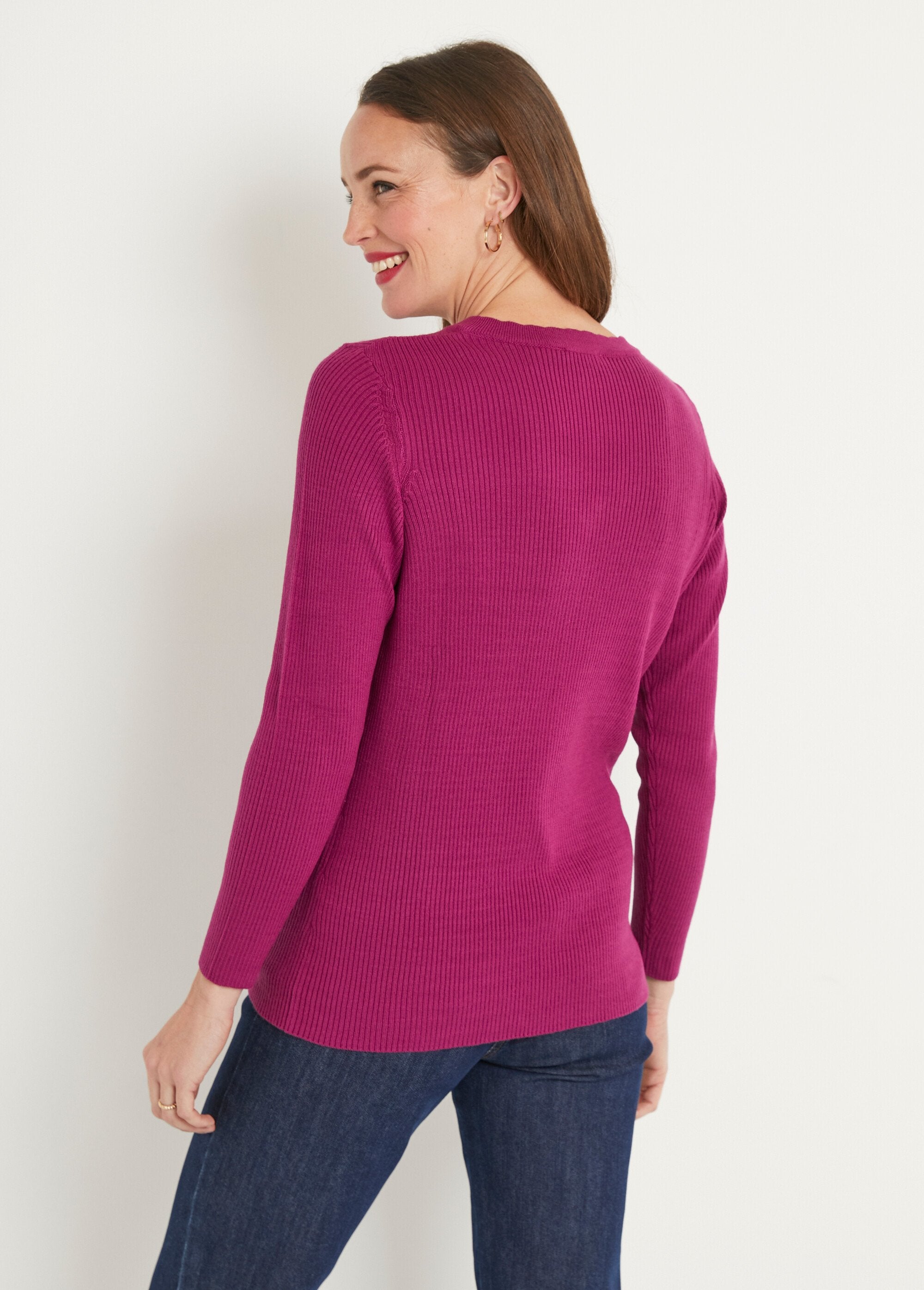 Pull_fin_uni_maille_côtelée_col_V_Cyclamen_DO1_slim