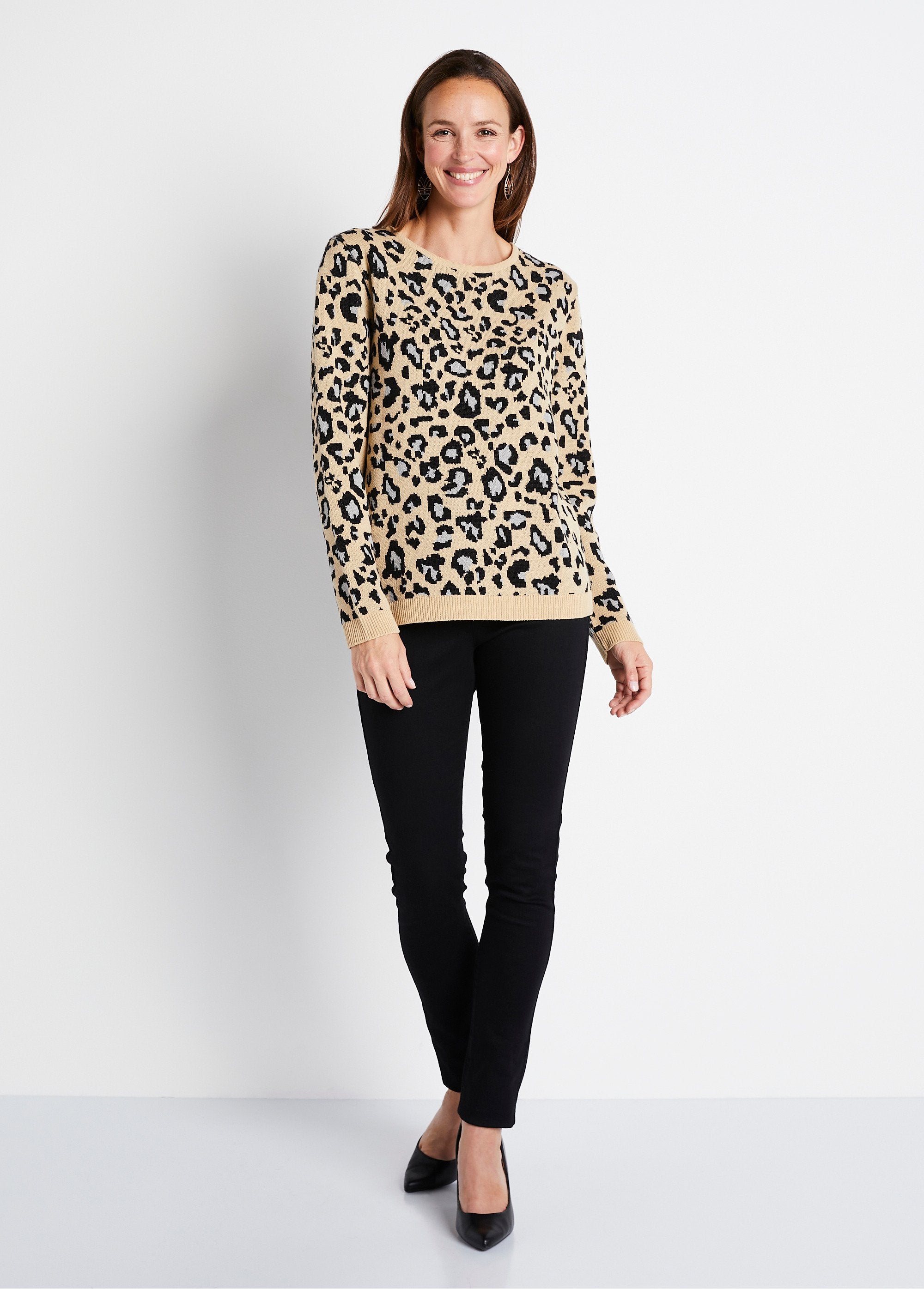 Suéter_jacquard_leopardo_com_gola_redonda_Bege_e_preto_SF1_slim