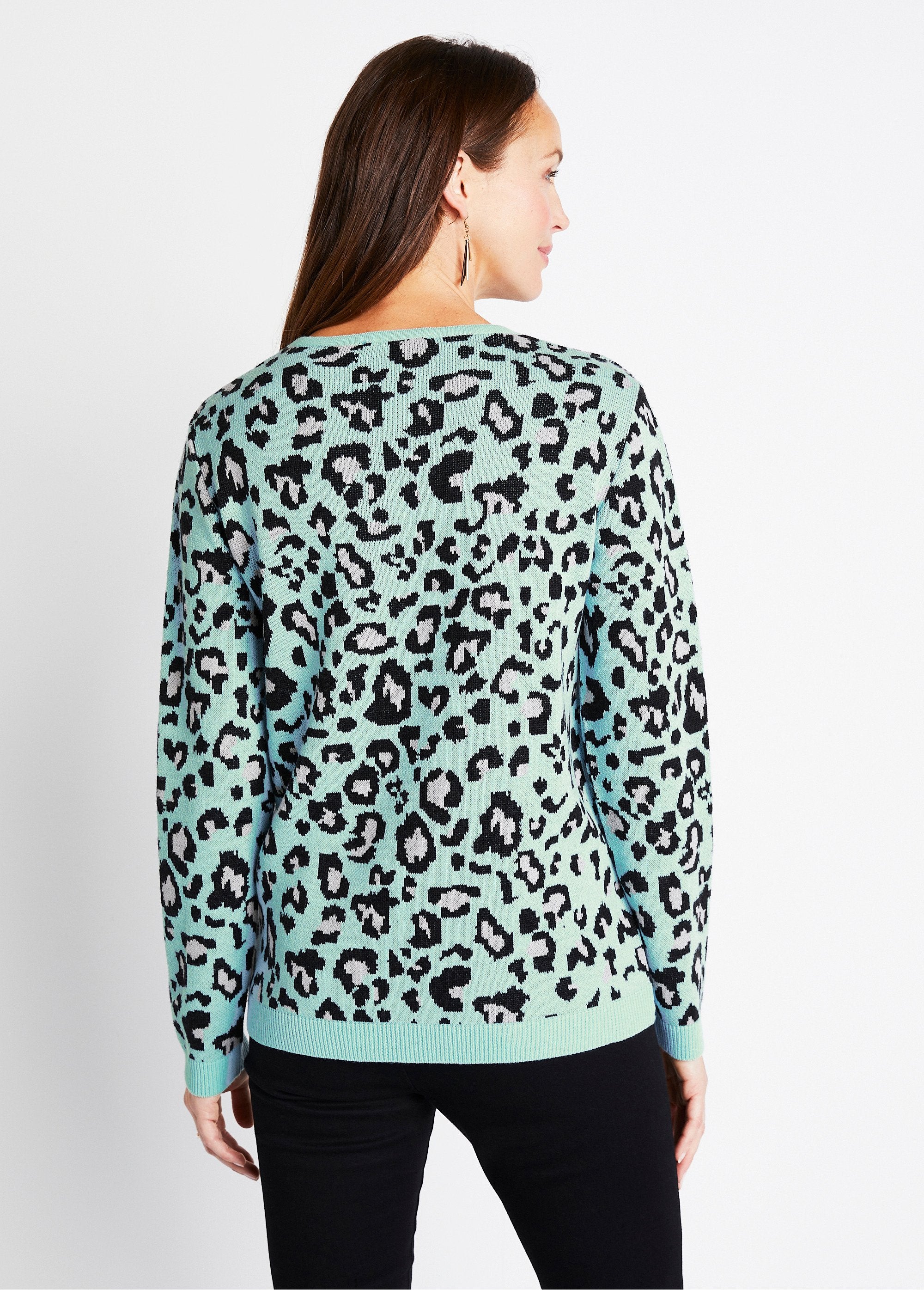 Pull_jacquard_léopard_col_rond_Onyx_et_noir_DO1_slim