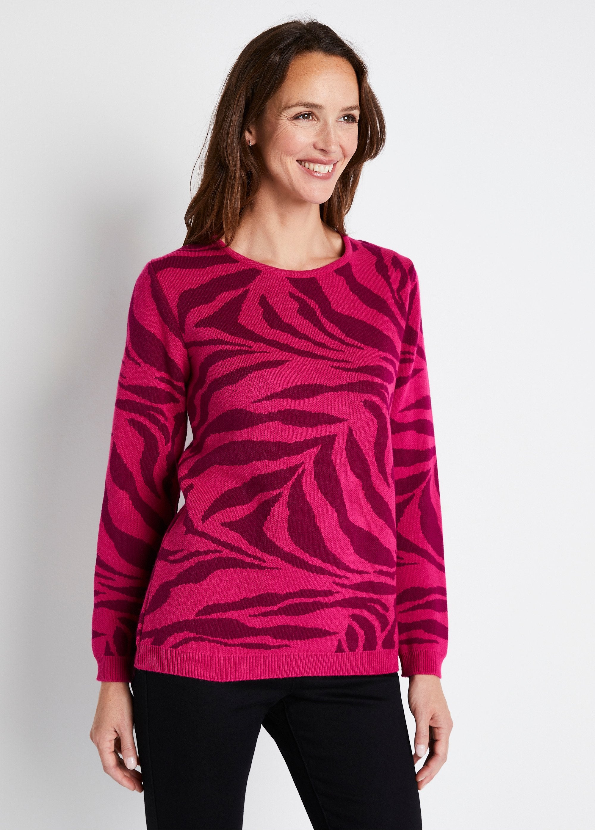 Pull_doux_jacquard_zèbre_col_rond_Fuchsia_et_cassis_FA1_slim