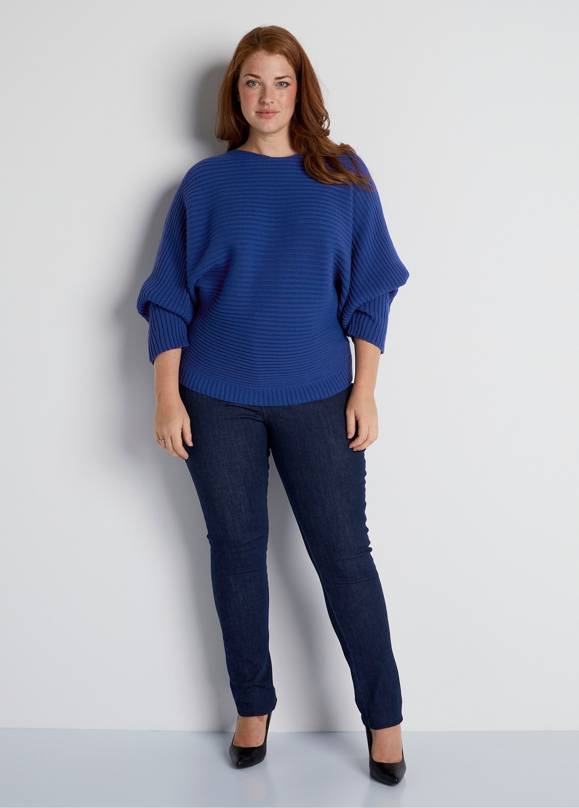 Pull_maille_côtelée_manches_chauve-souris_Bleu_SF1_curvy