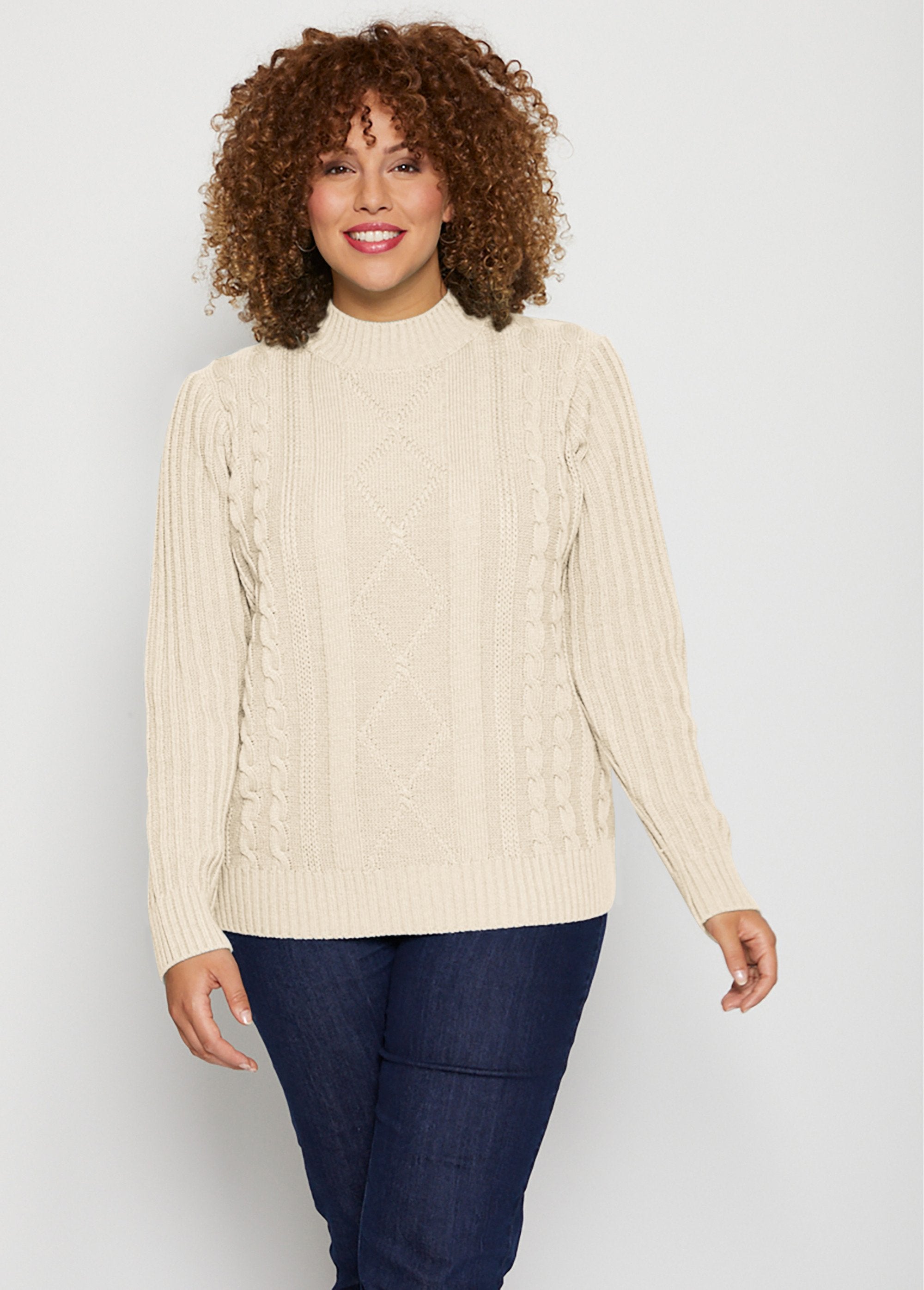 Pull_chaud_style_irlandais_col_montant_Ecru_FA1_curvy