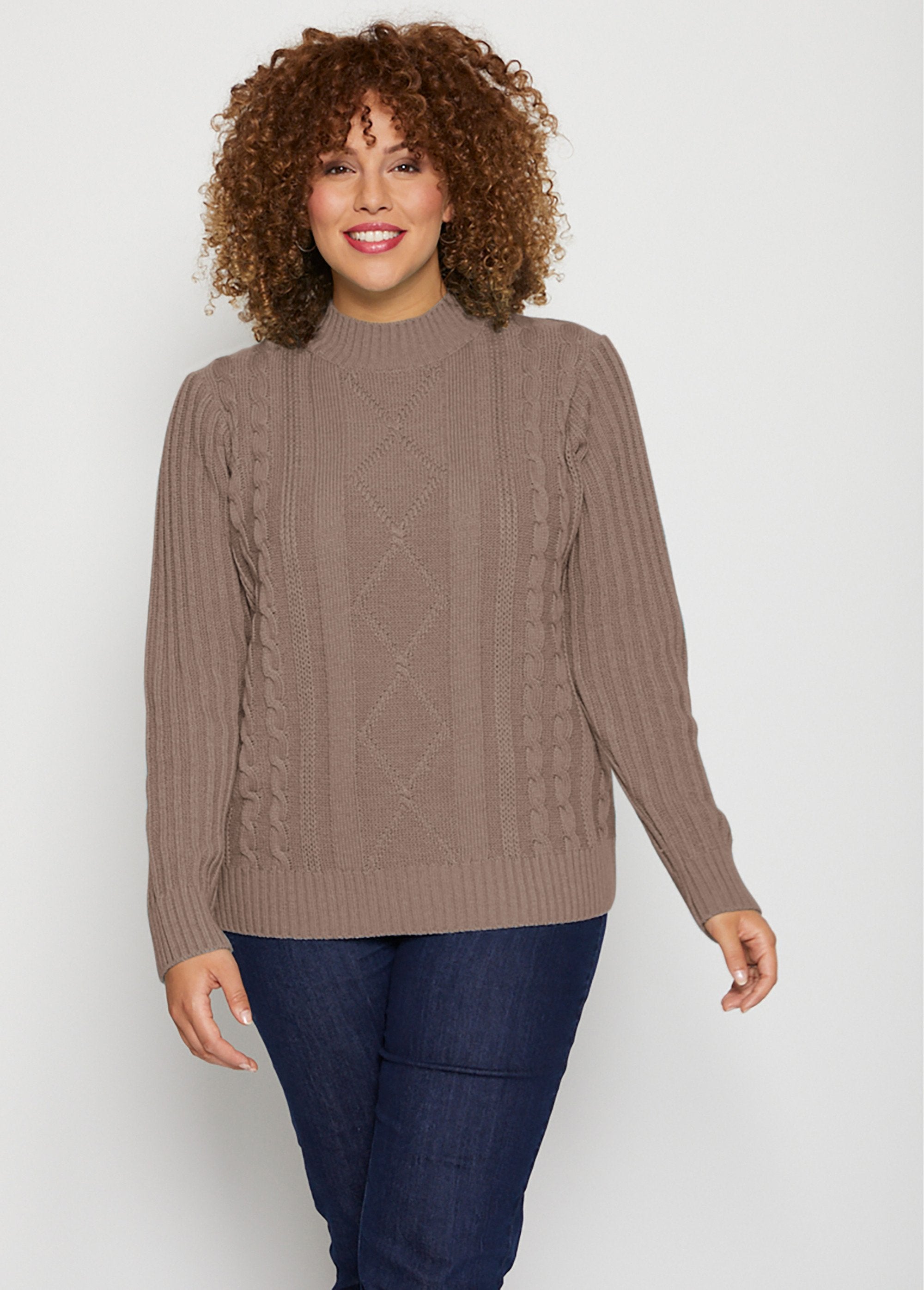 Pull_chaud_style_irlandais_col_montant_Taupe_FA1_curvy