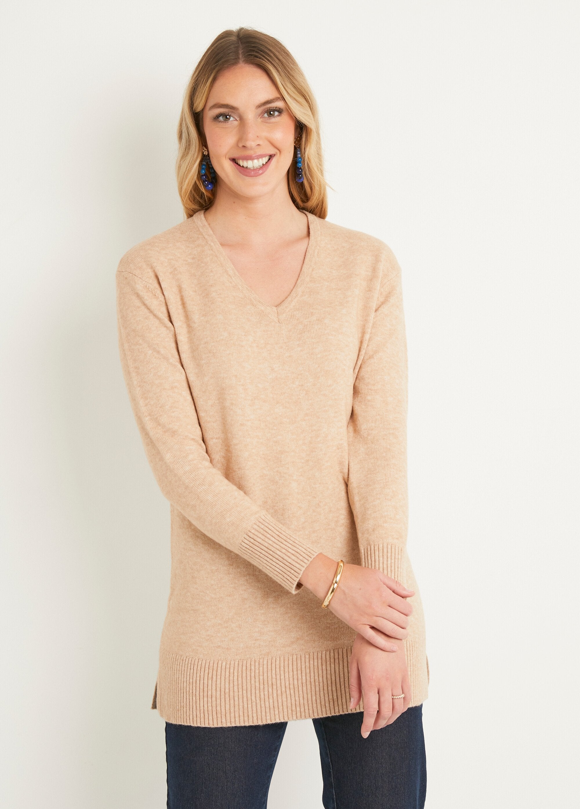 Pull_tunique_chiné_long_col_V_avec_laine_Sable_FA1_slim