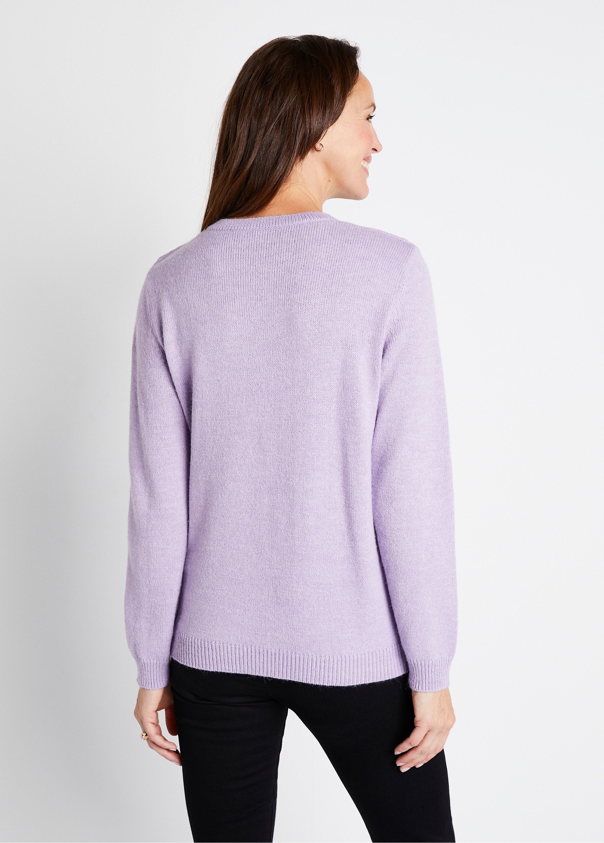 Pull_doux_uni_brodé_col_rond_manches_longues_Lilas_DO1_slim