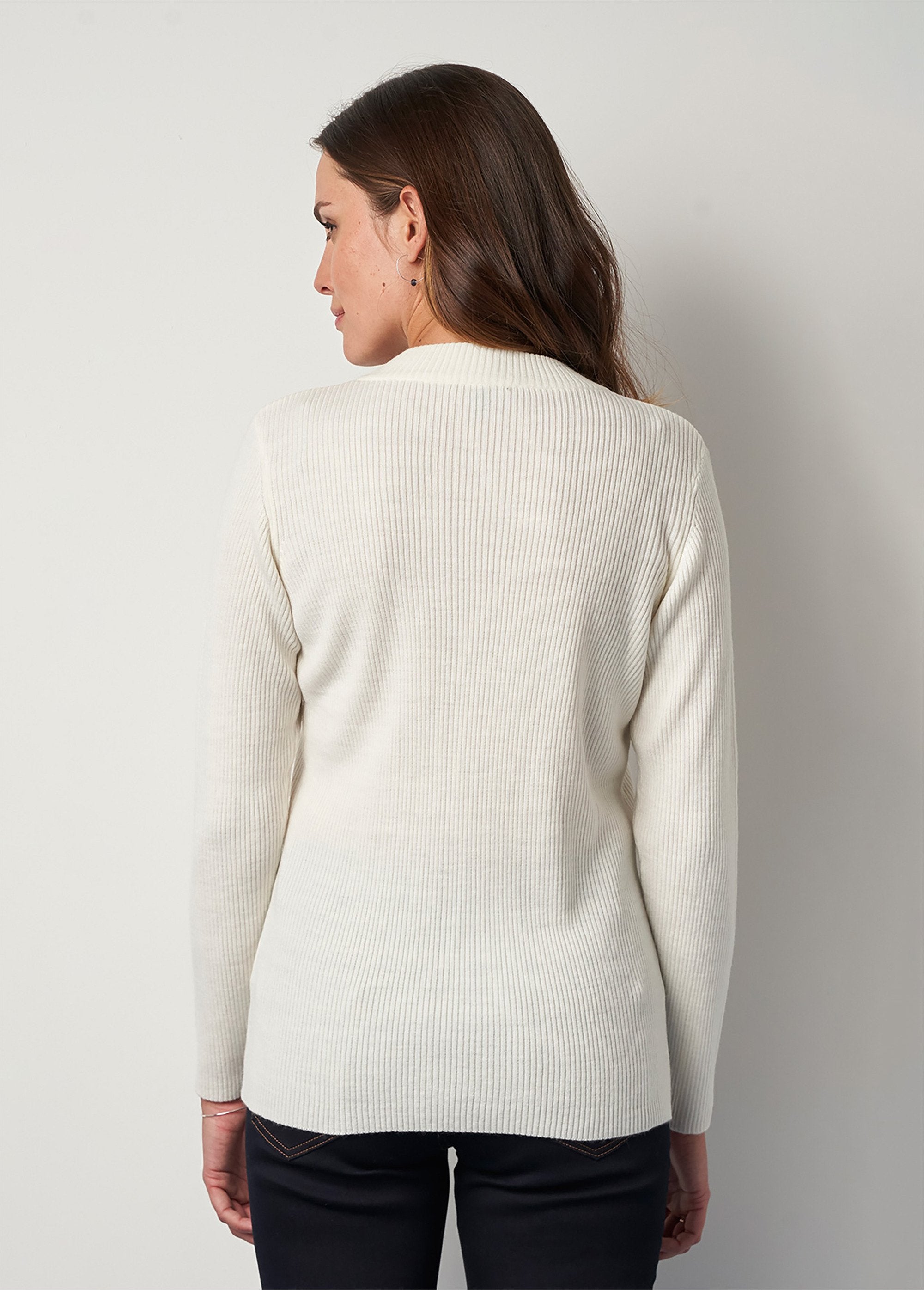 Pull_court_col_montant_maille_côtelée_Ecru_DO1_slim