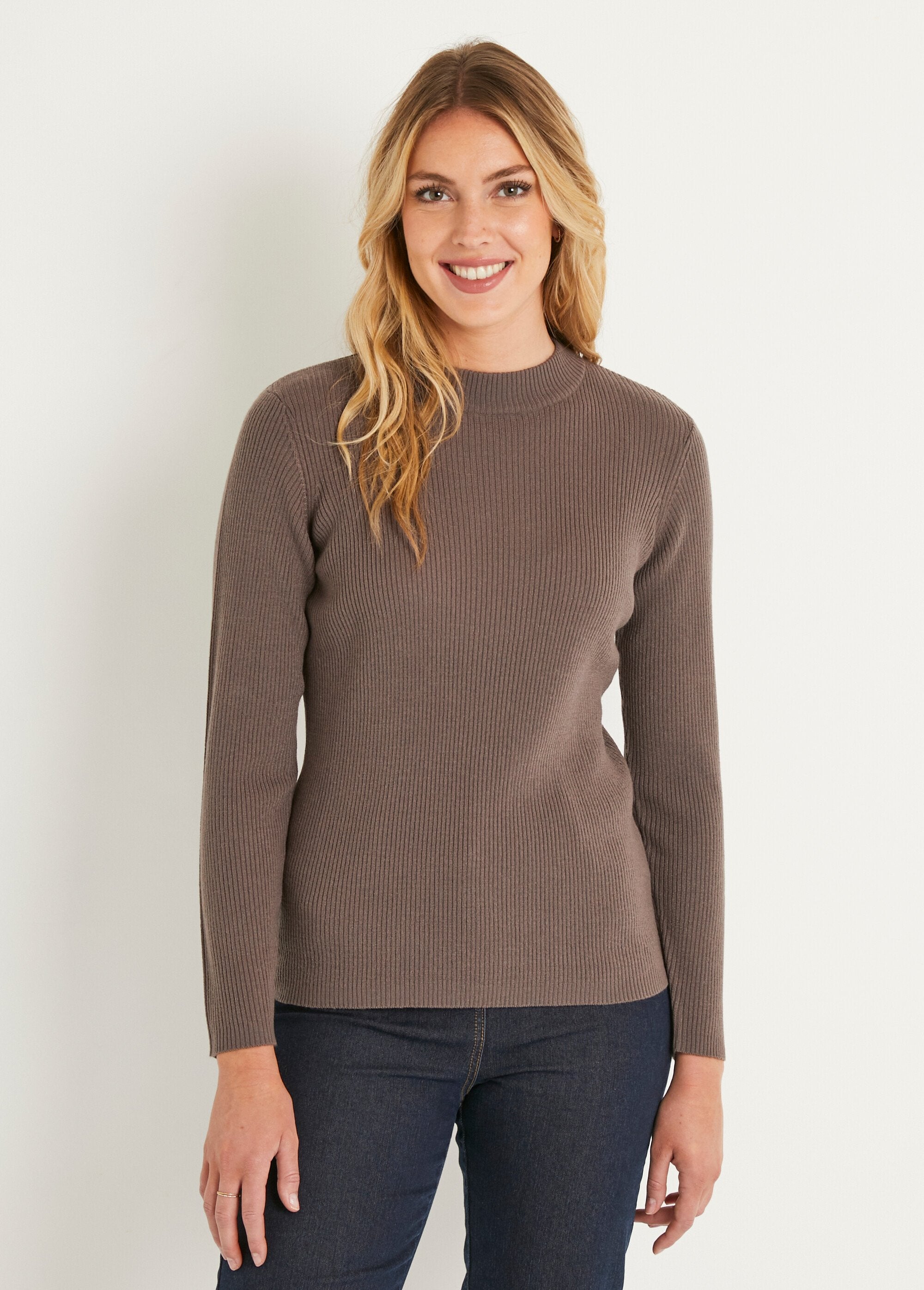 Pull_court_col_montant_maille_côtelée_Taupe_FA1_slim