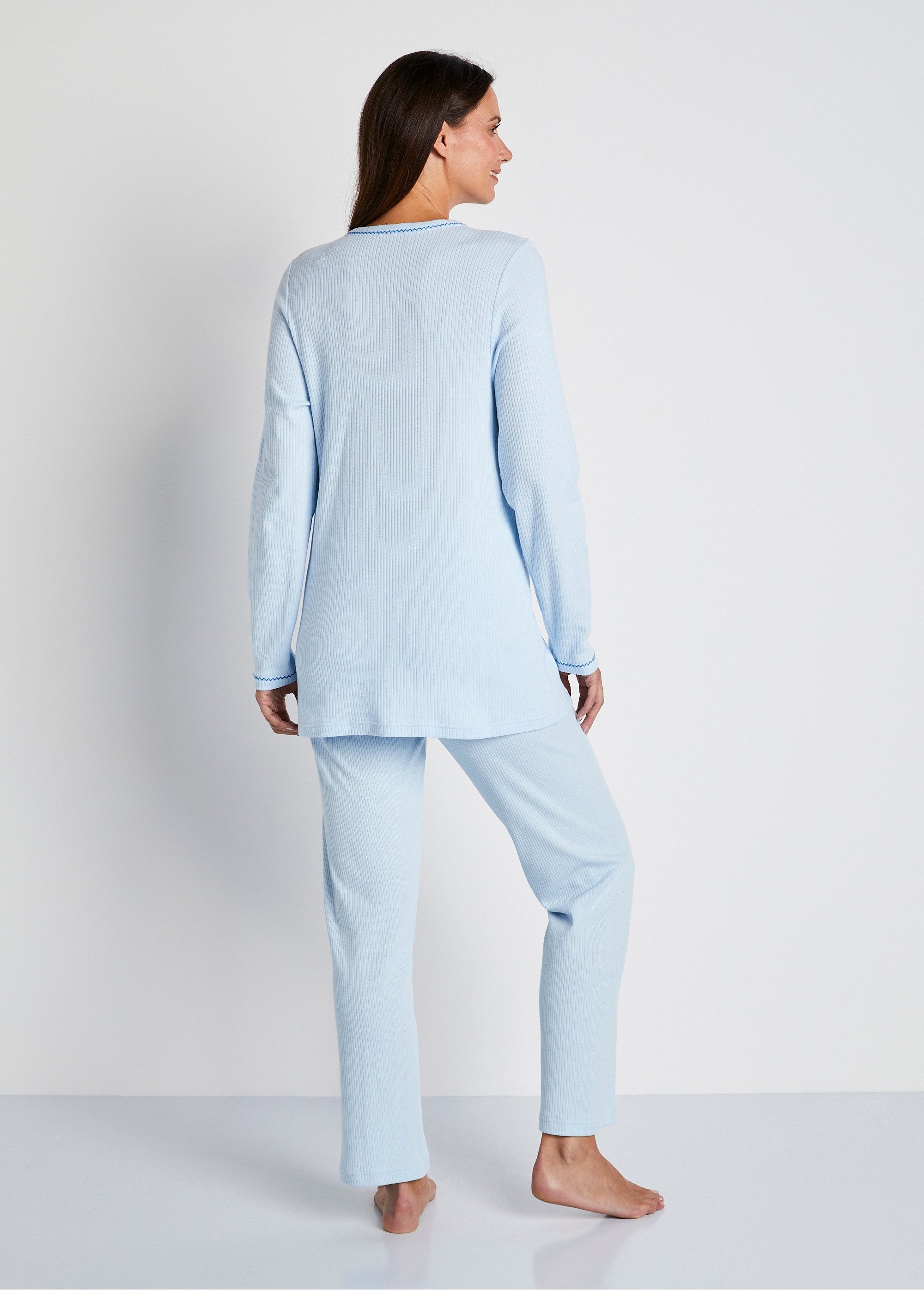 Pyjama_brodé_Bleu_DO1_slim