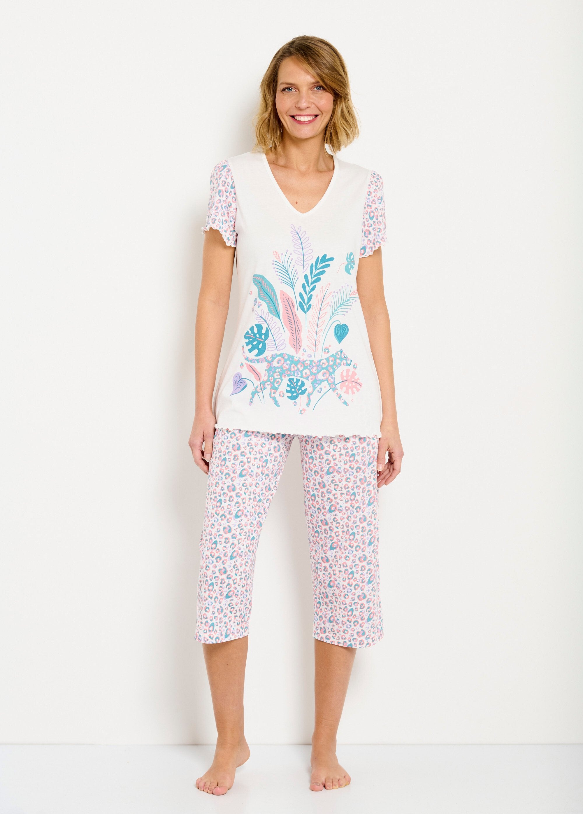 Short_cotton_pajamas_with_V-neck_and_short_sleeves_Ecru_FA1_slim