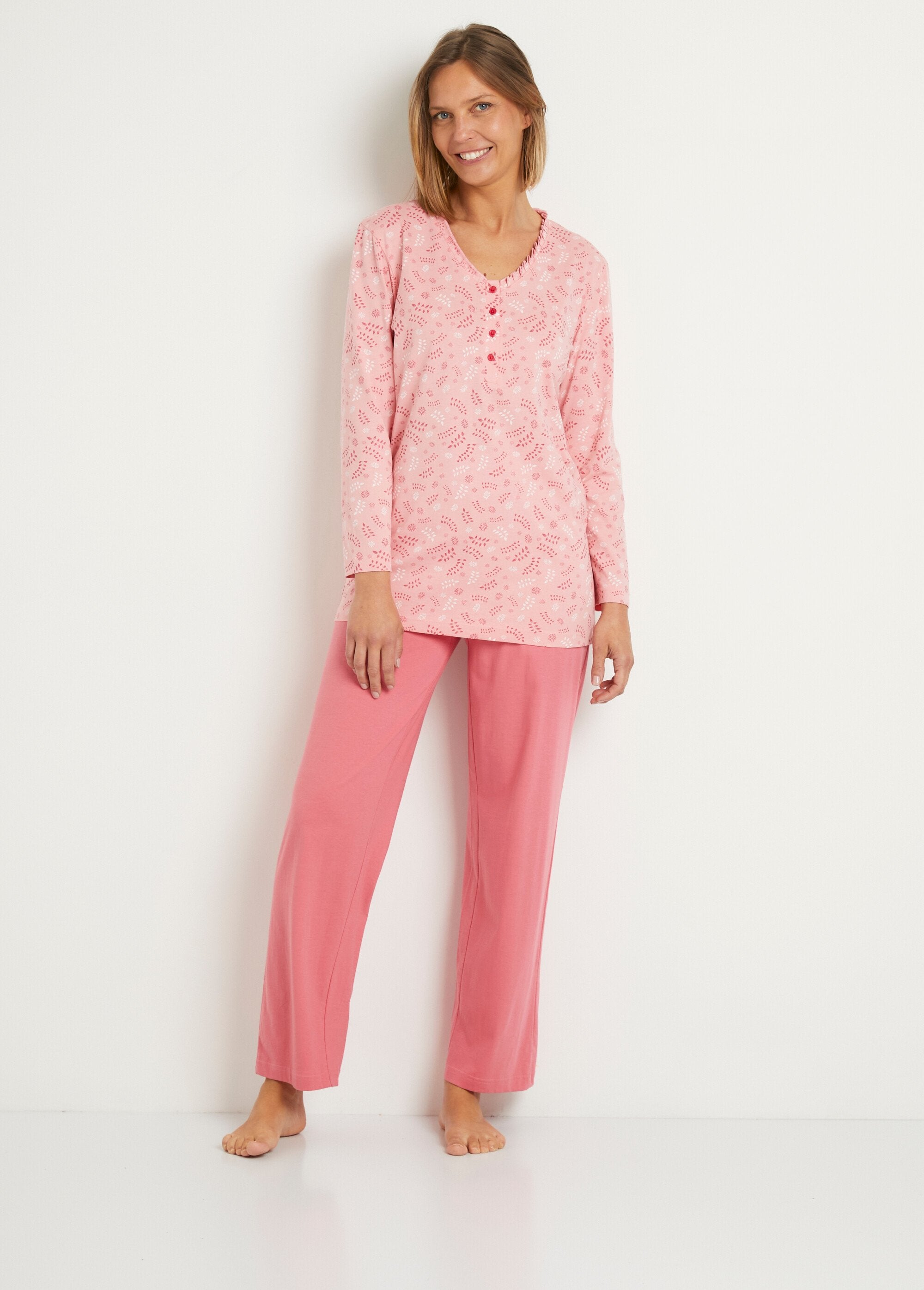 Pijama_de_manga_comprida_em_algodão_estampado_com_botões_Imprime_rose_FA1_slim