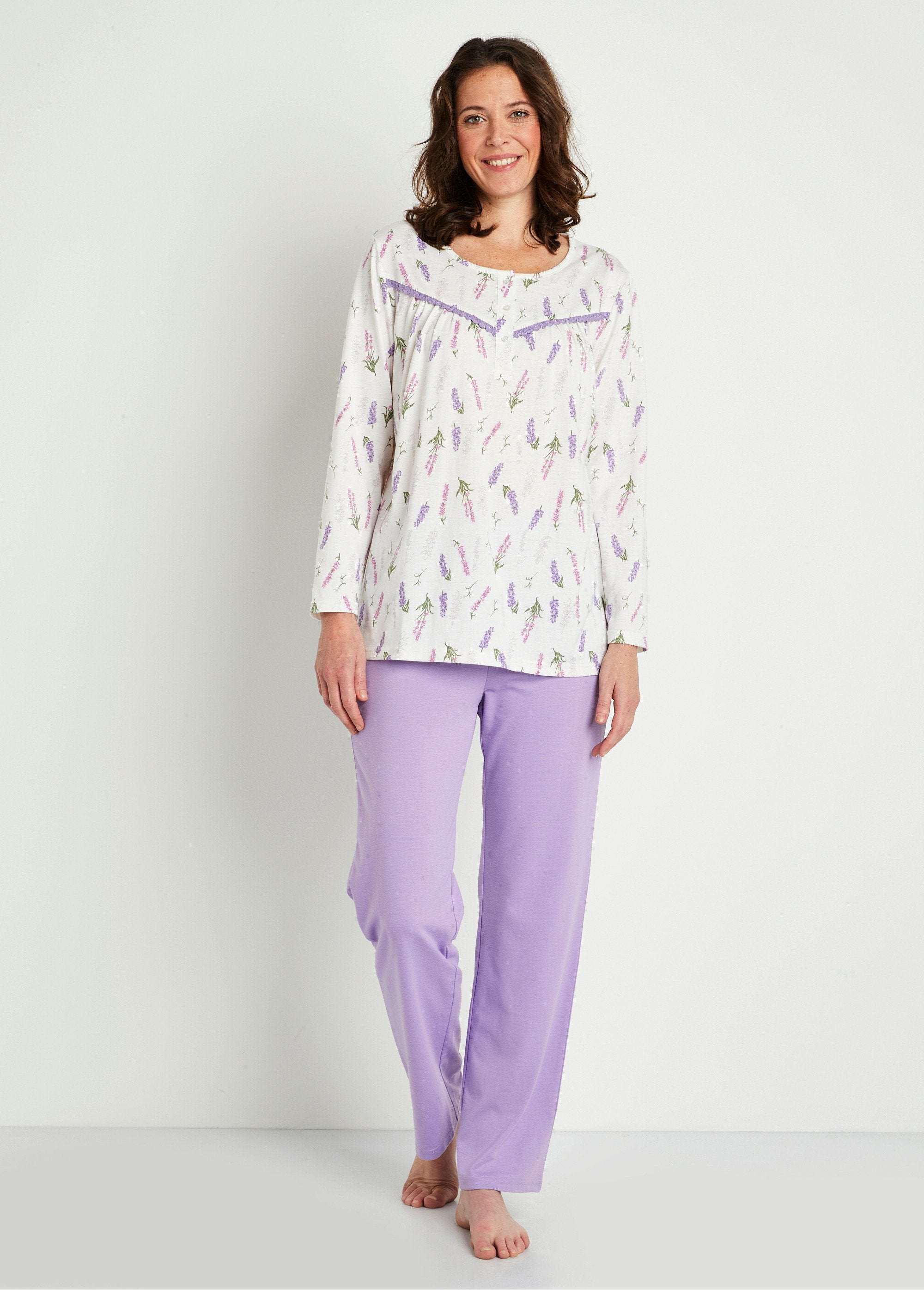 Pyjama_met_lange_mouwen_en_print_Parma-afdruk_FA1_slim