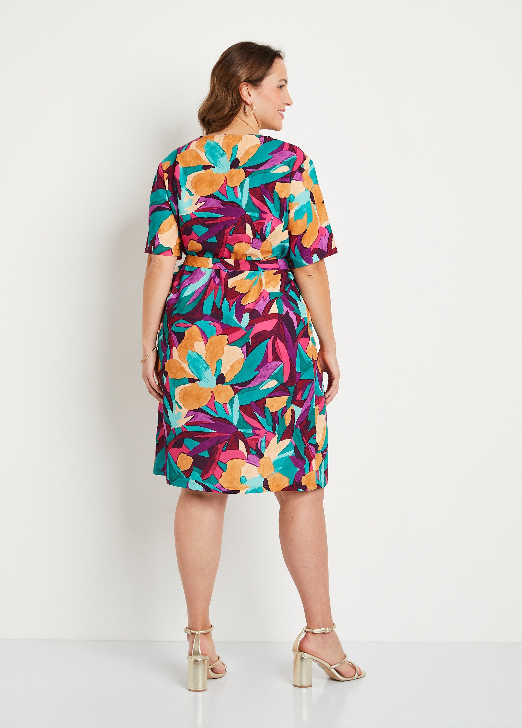 Robe_ample_courte_imprimé_floral_Violet_et_bleu_DO1_curvy