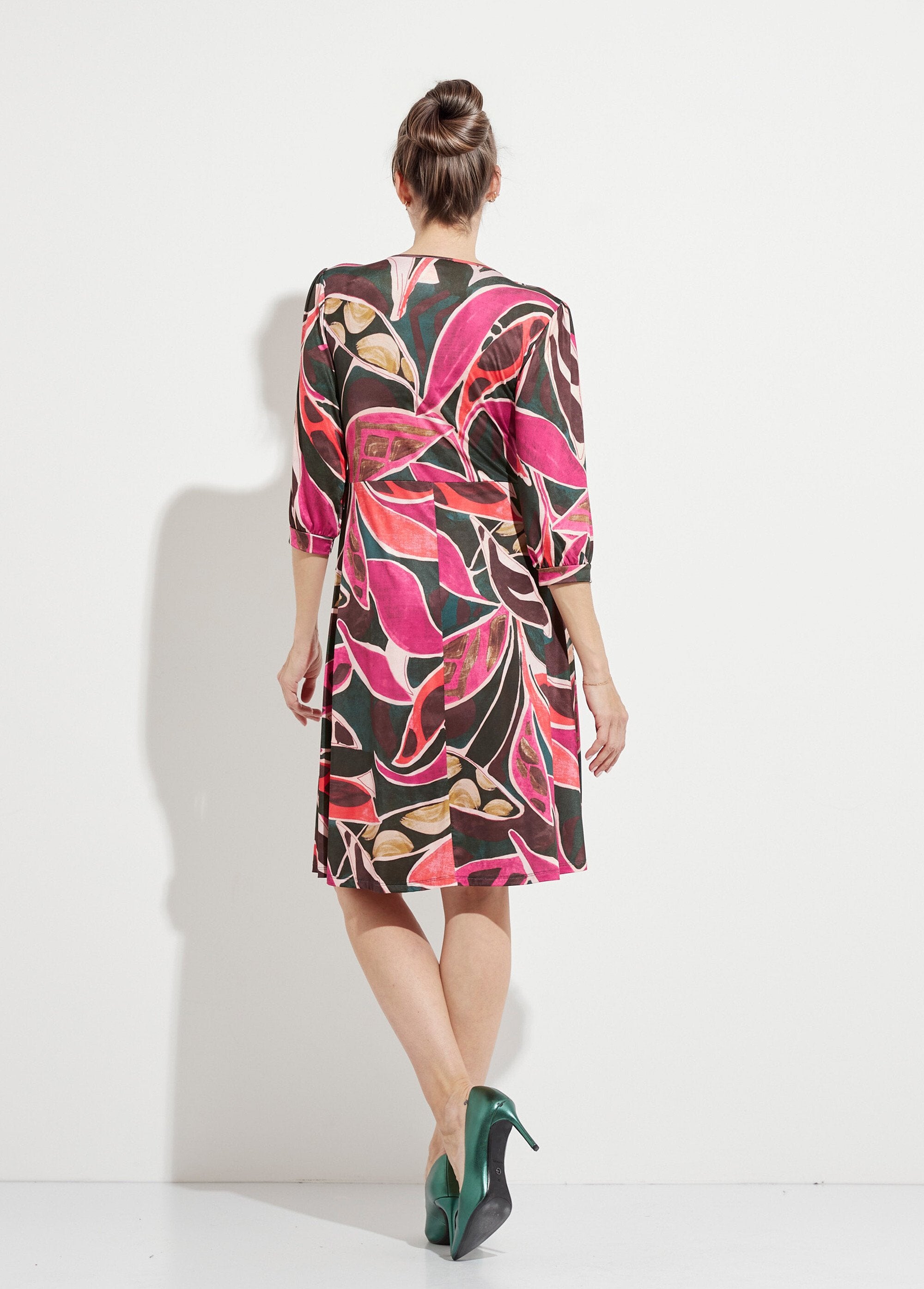Korte_wikkeljurk_met_3/4_mouwen_Multicolore_DO1_slim