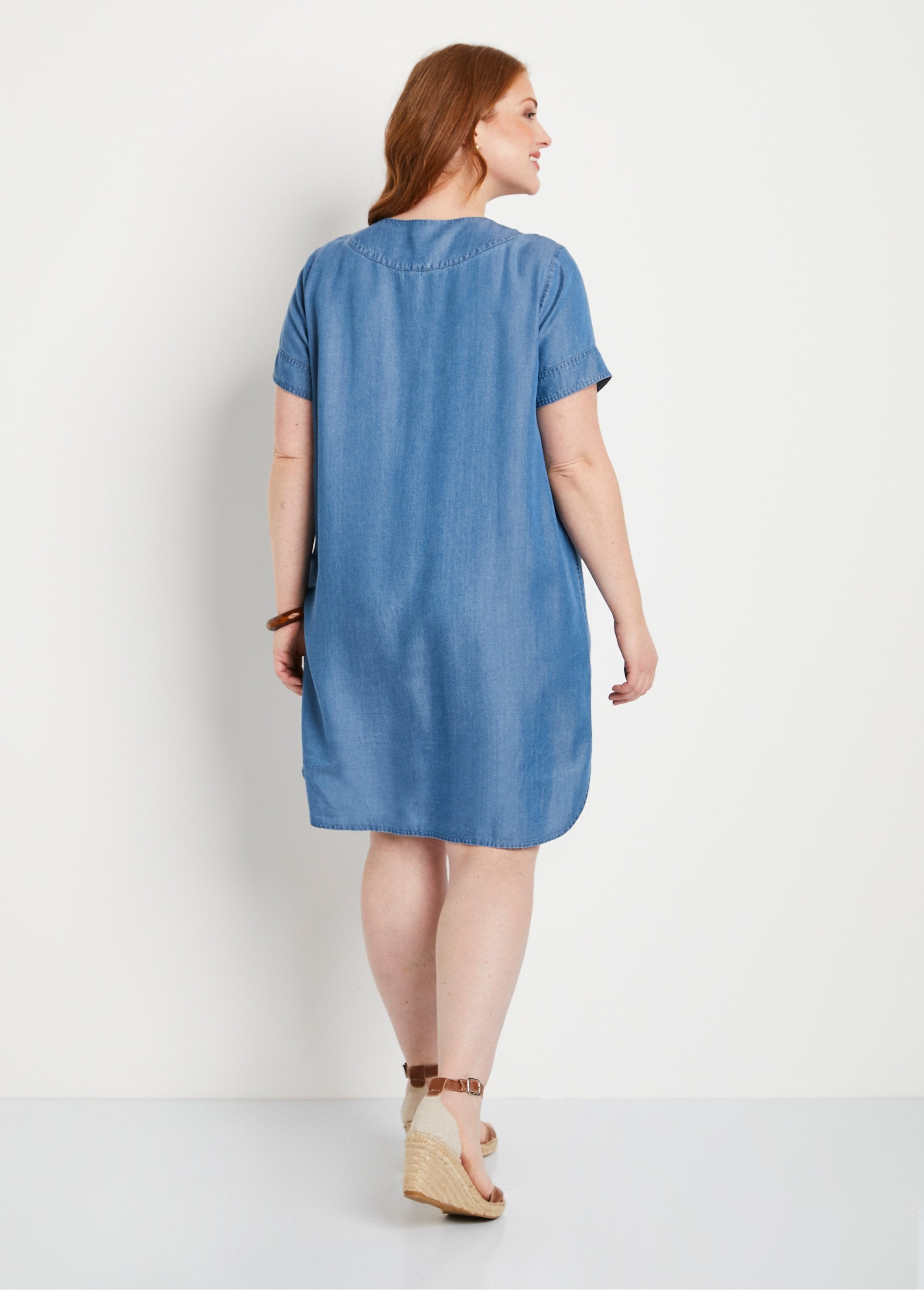 Robe_courte_droite_tissu_lyocell_Bleu_DO1_curvy