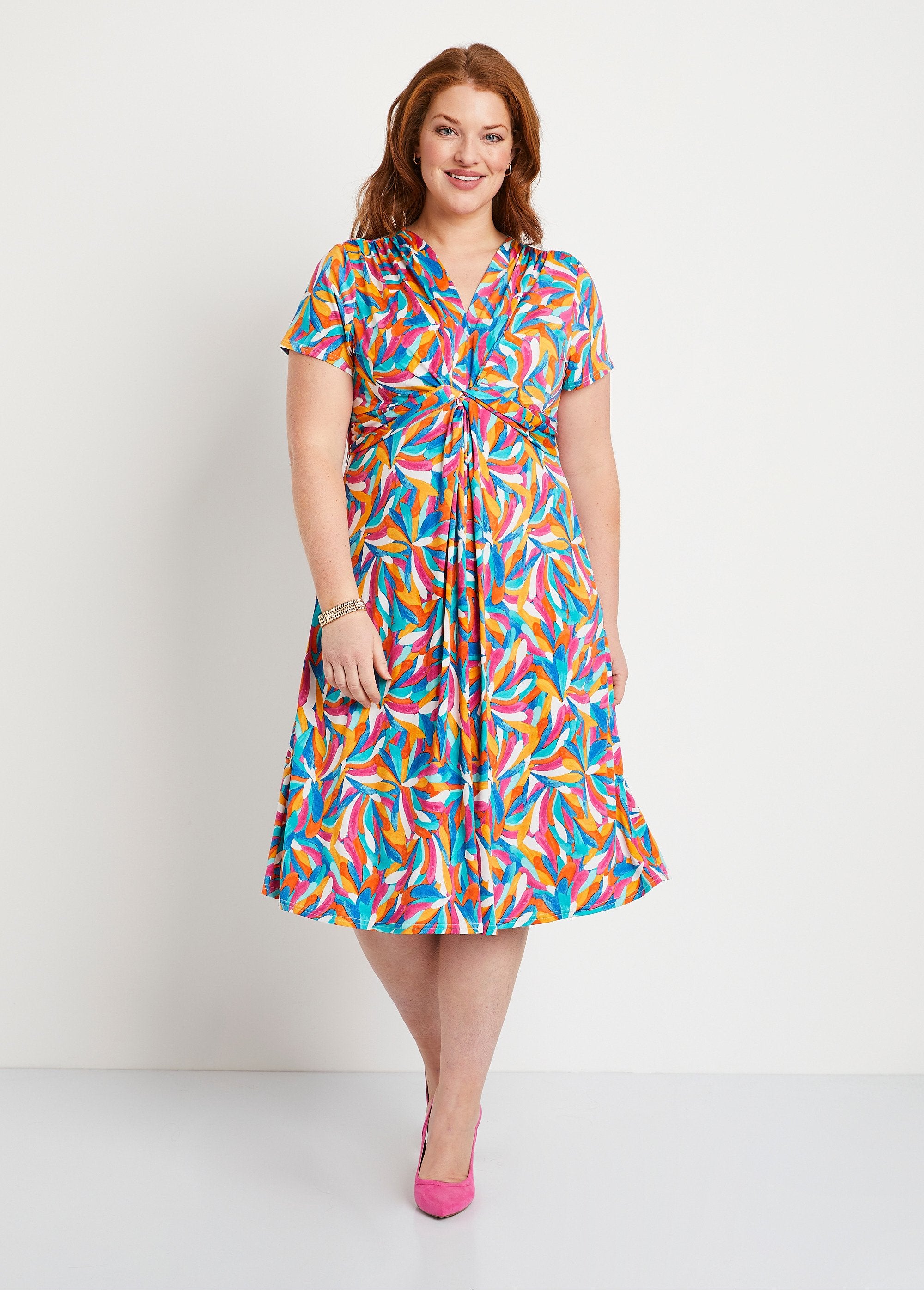 Robe_courte_évasée_floral_graphique_Multicolore_FA1_curvy