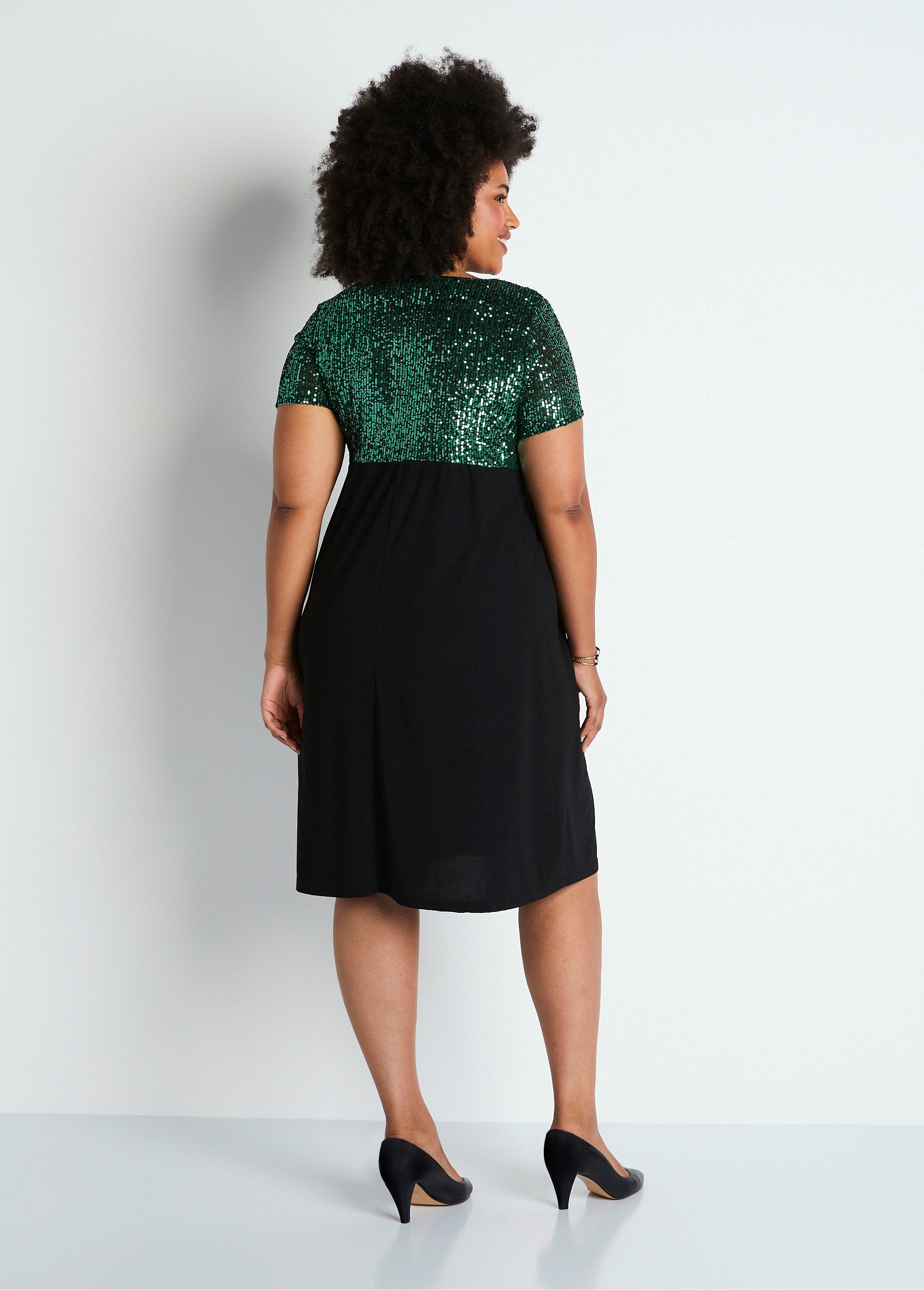 Robe_courte_évasée_maille_et_sequins_Vert_et_noir_DO1_curvy