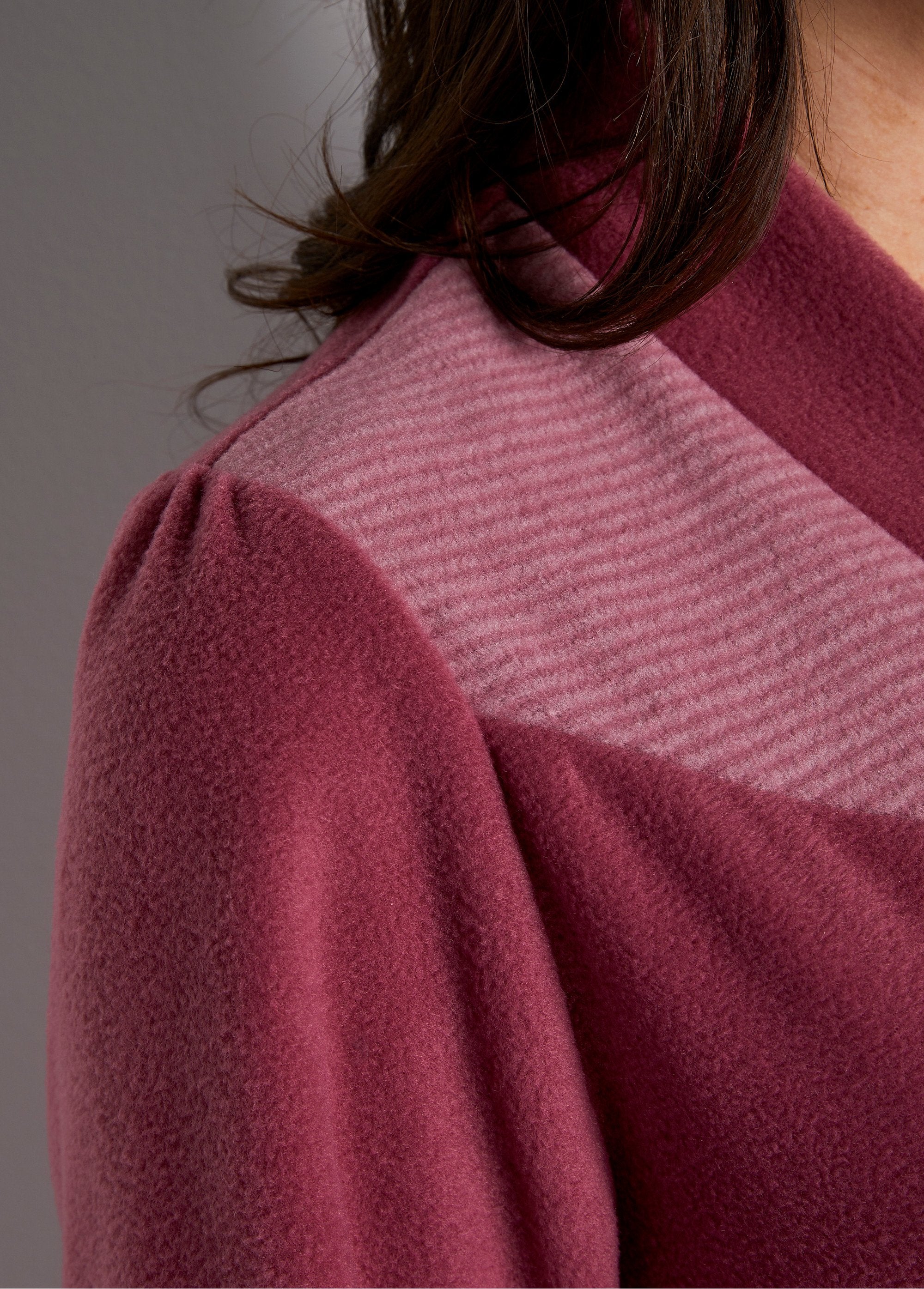 Fleece_dressing_gown_Old_pink_DE2_curvy