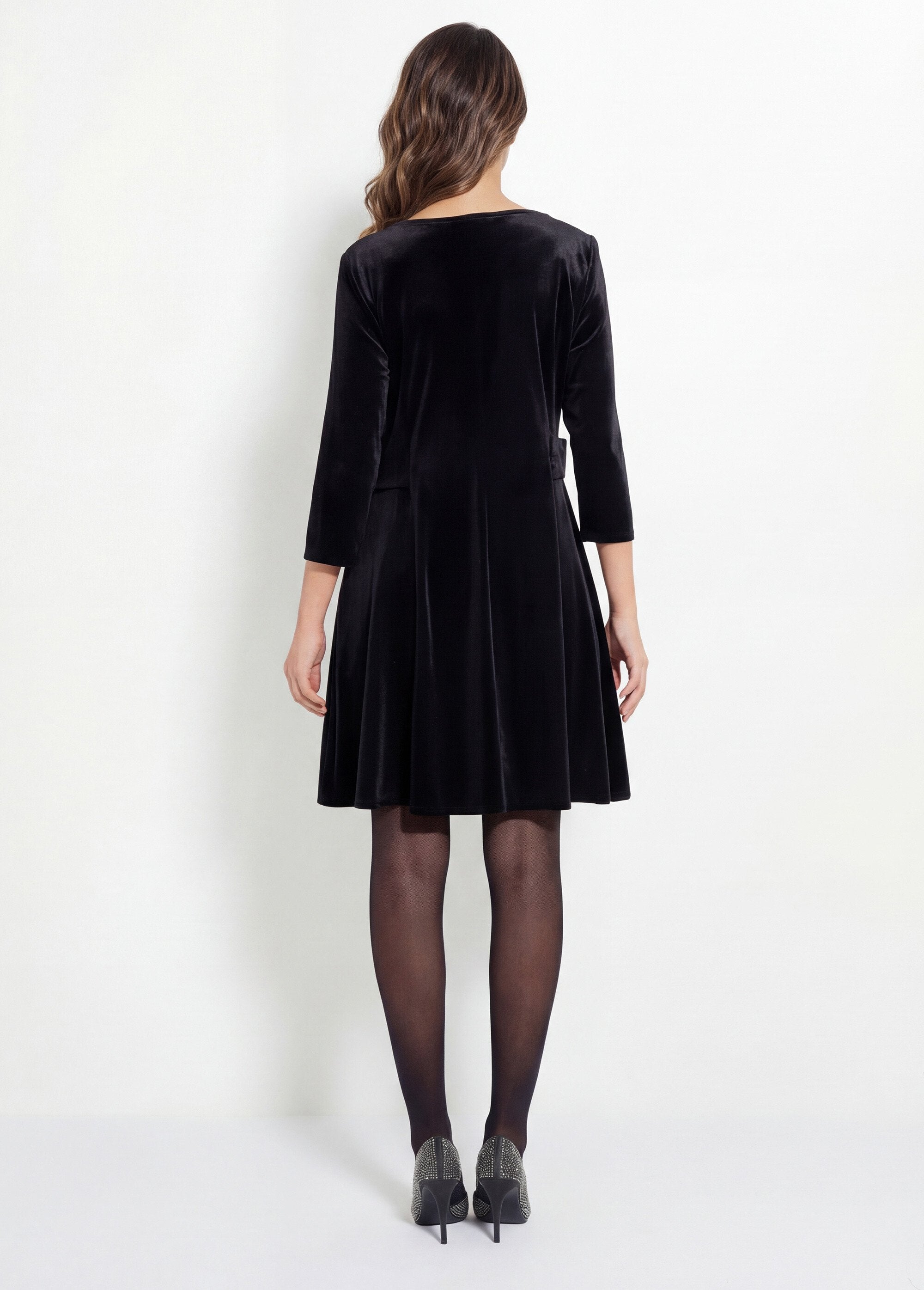 Robe_en_velours_col_rond,_taille_marquée_Noir_DO1_slim