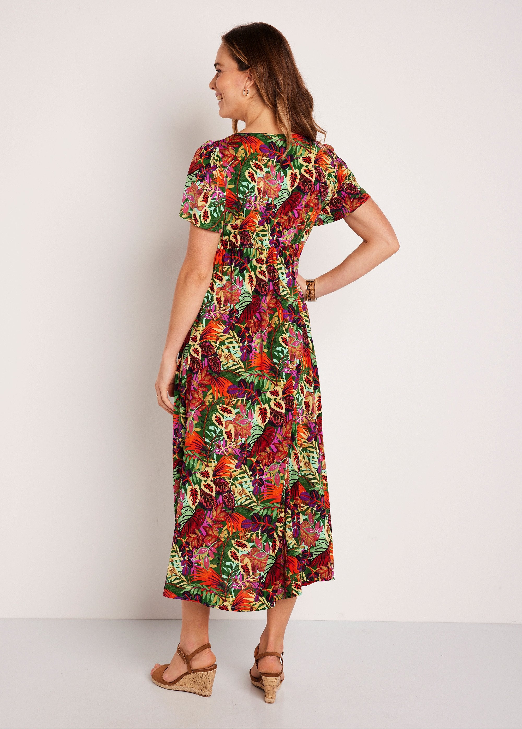 Robe_longue_évasée_col_V_bijou_imprimée_Multicolore_DO1_slim