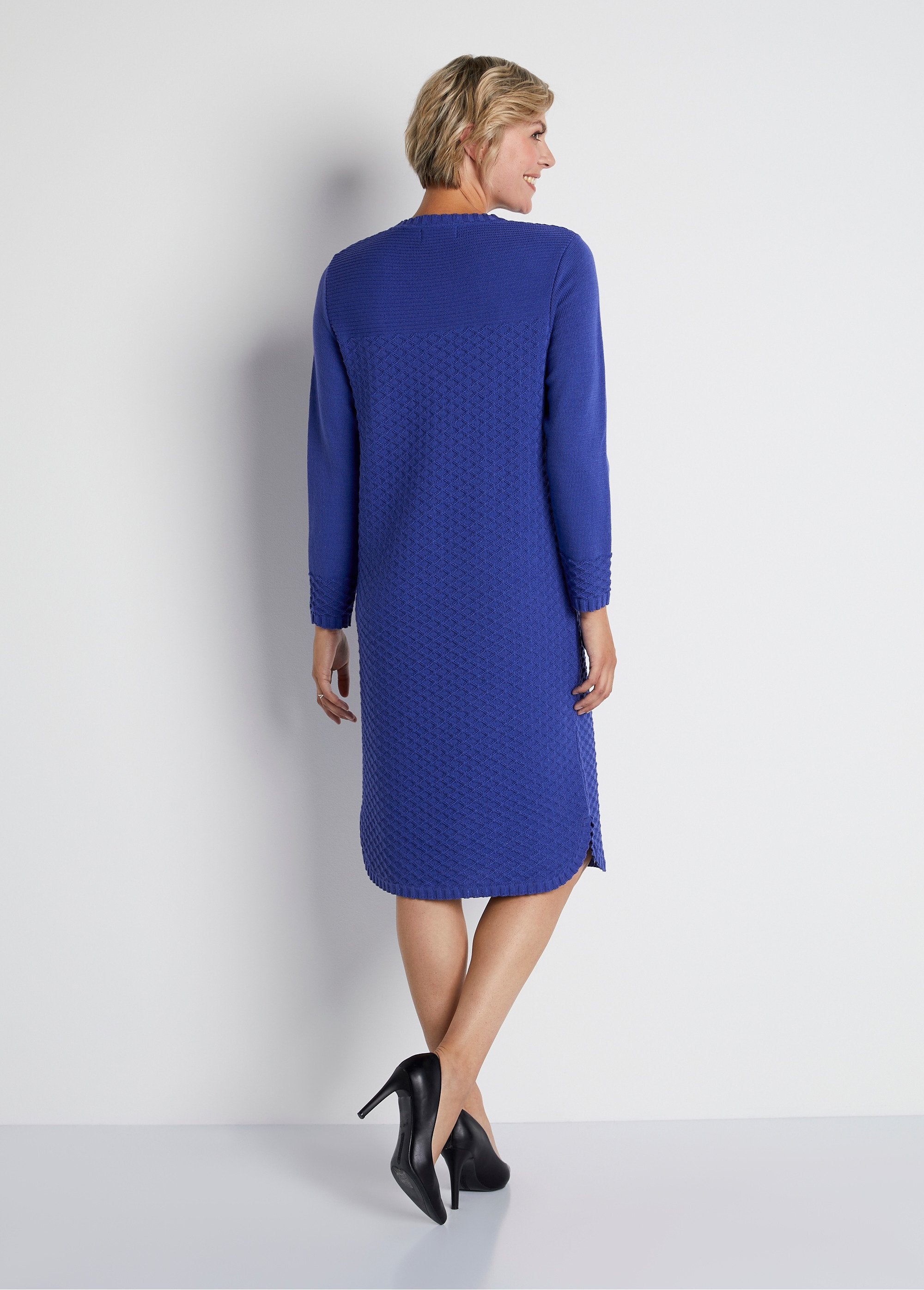 Robe_pull_courte_col_rond_maille_fantaisie_Bleu_DO1_slim