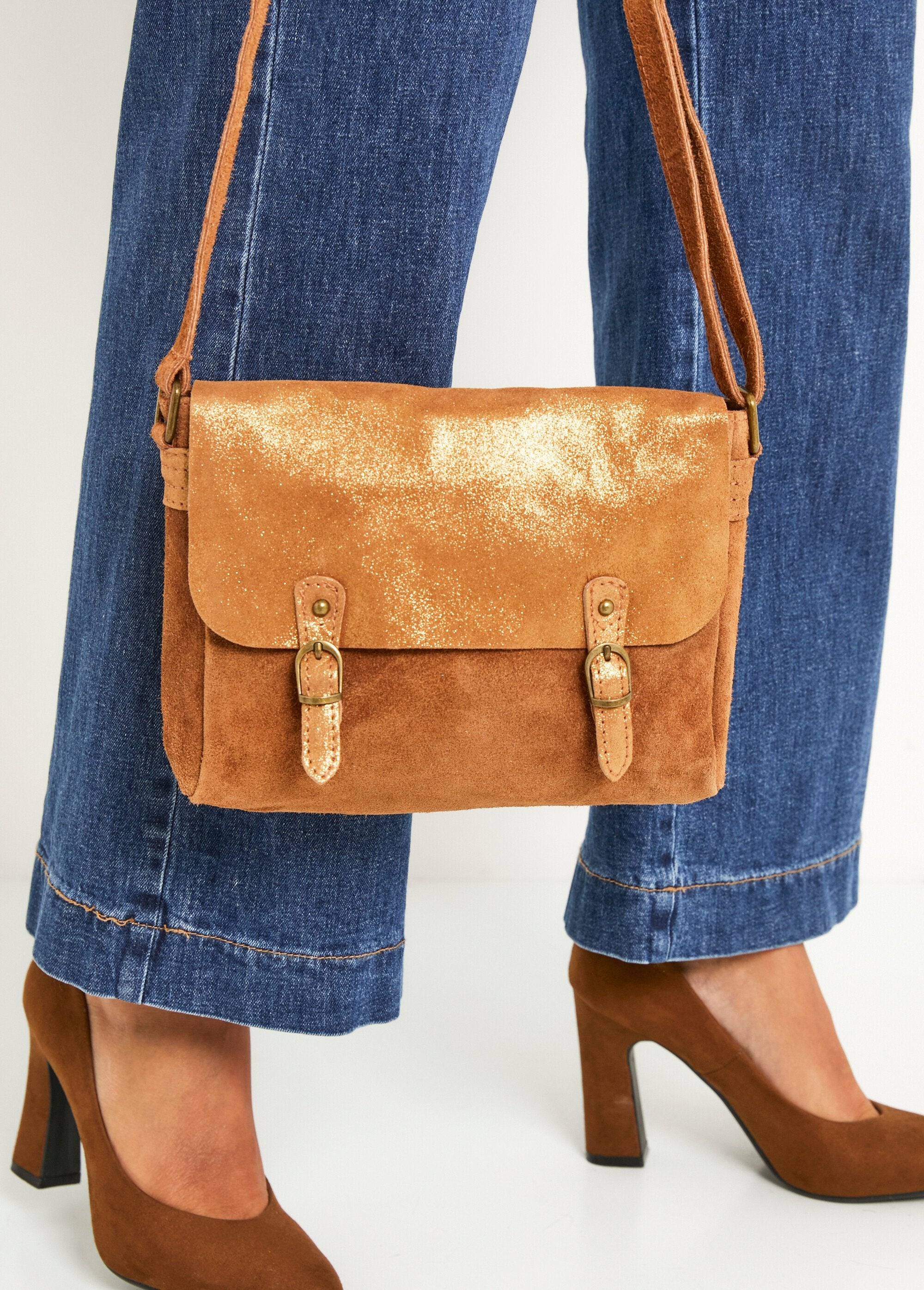 Sac_bandoulière_besace_cuir_façon_daim_Cognac_FA2_slim