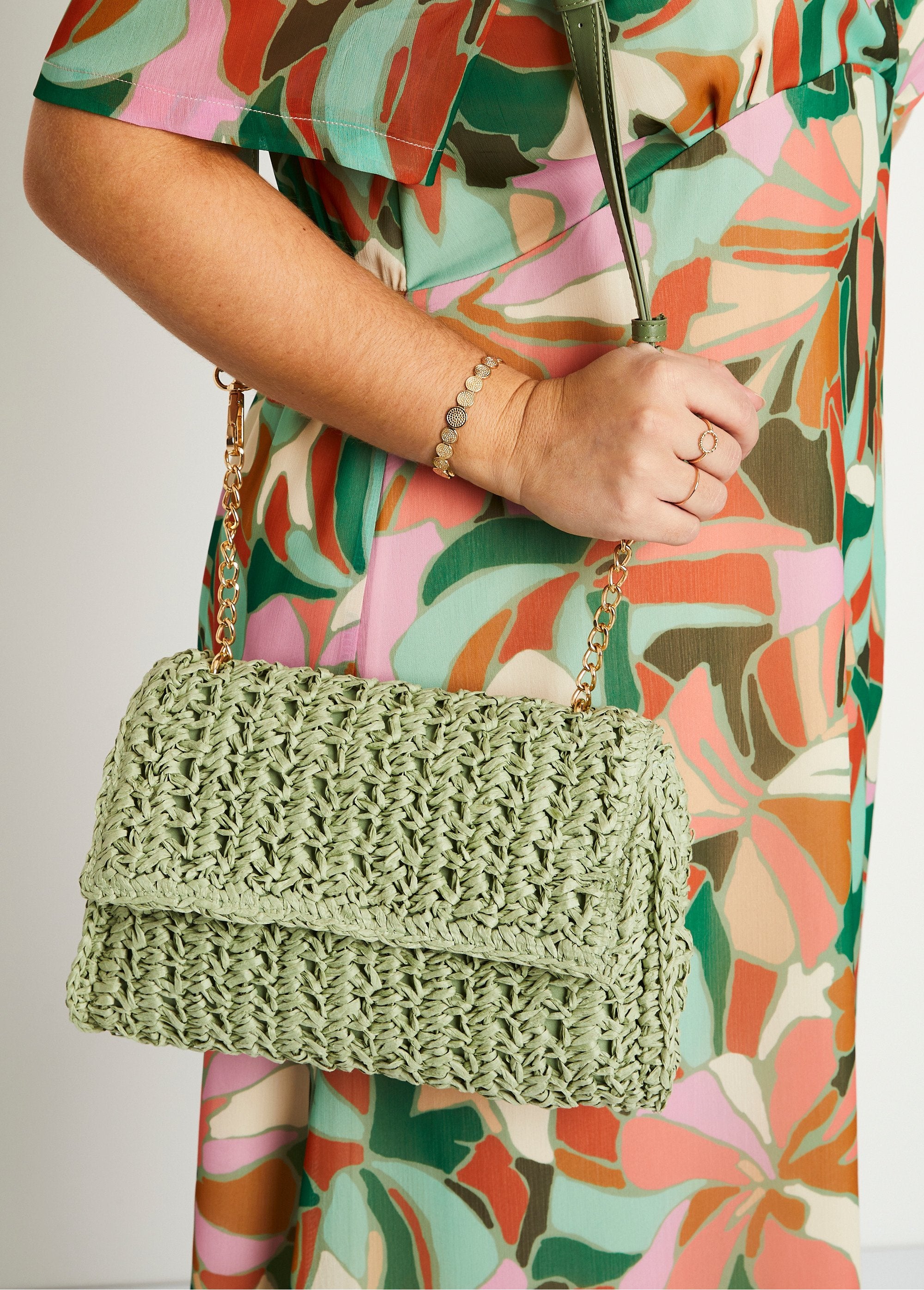 Sac_besace_en_paille_vert_olive_Olive_FA2_slim