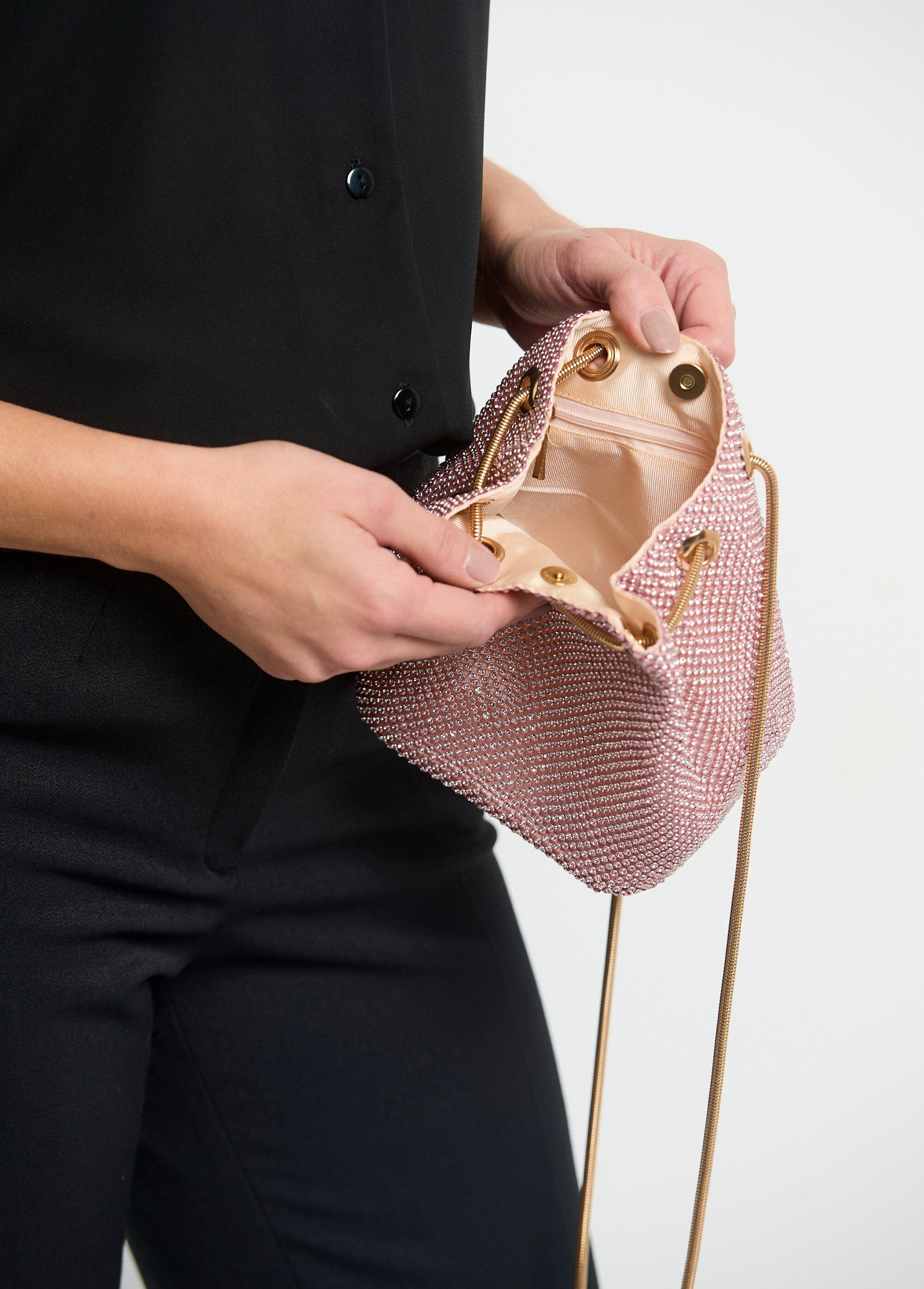 Chique_handtas_van_strass-netmateriaal_Rose_DE1_slim