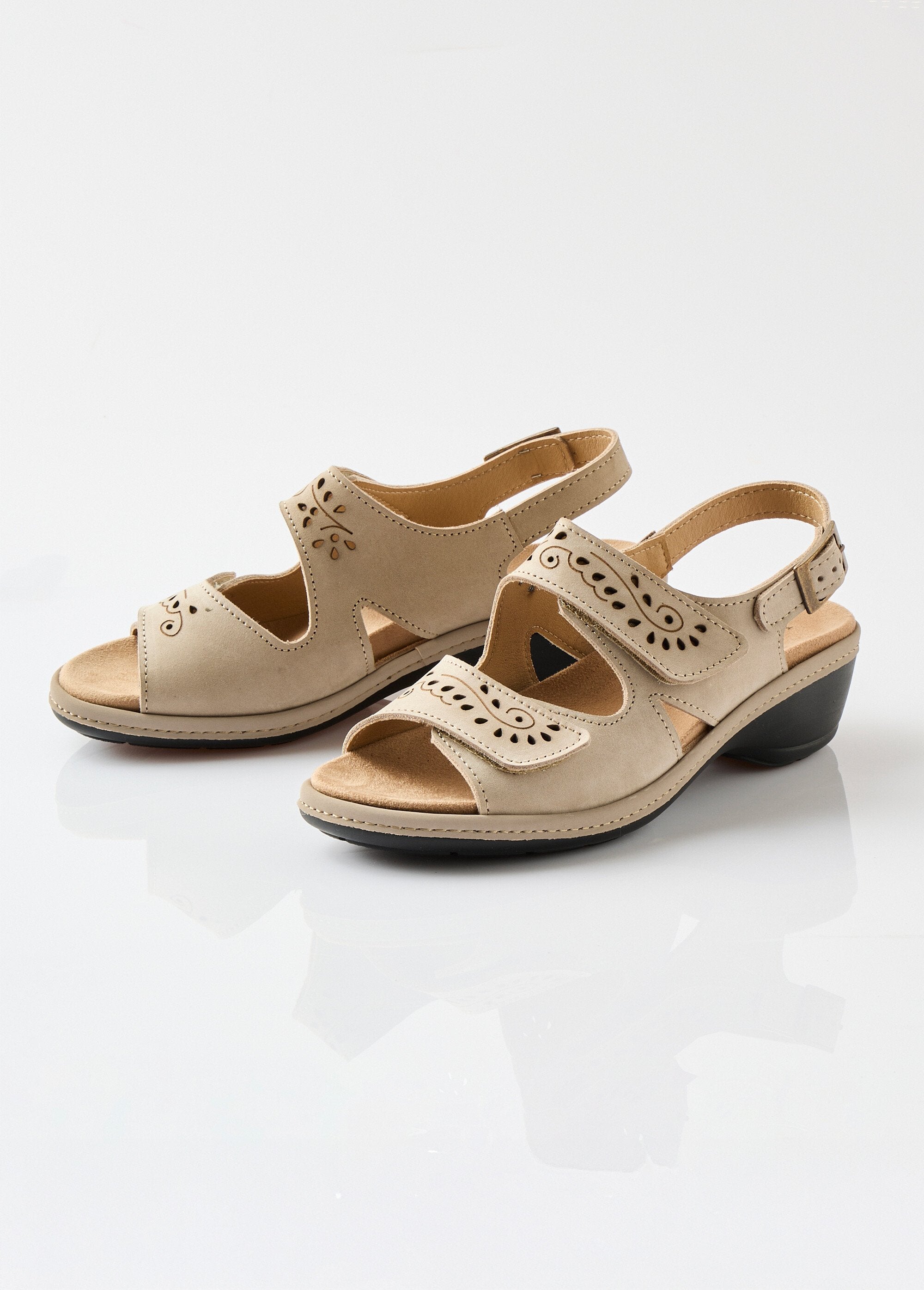 Sandales_cuir_grande_largeur_scratchées_Taupe_DE1_slim