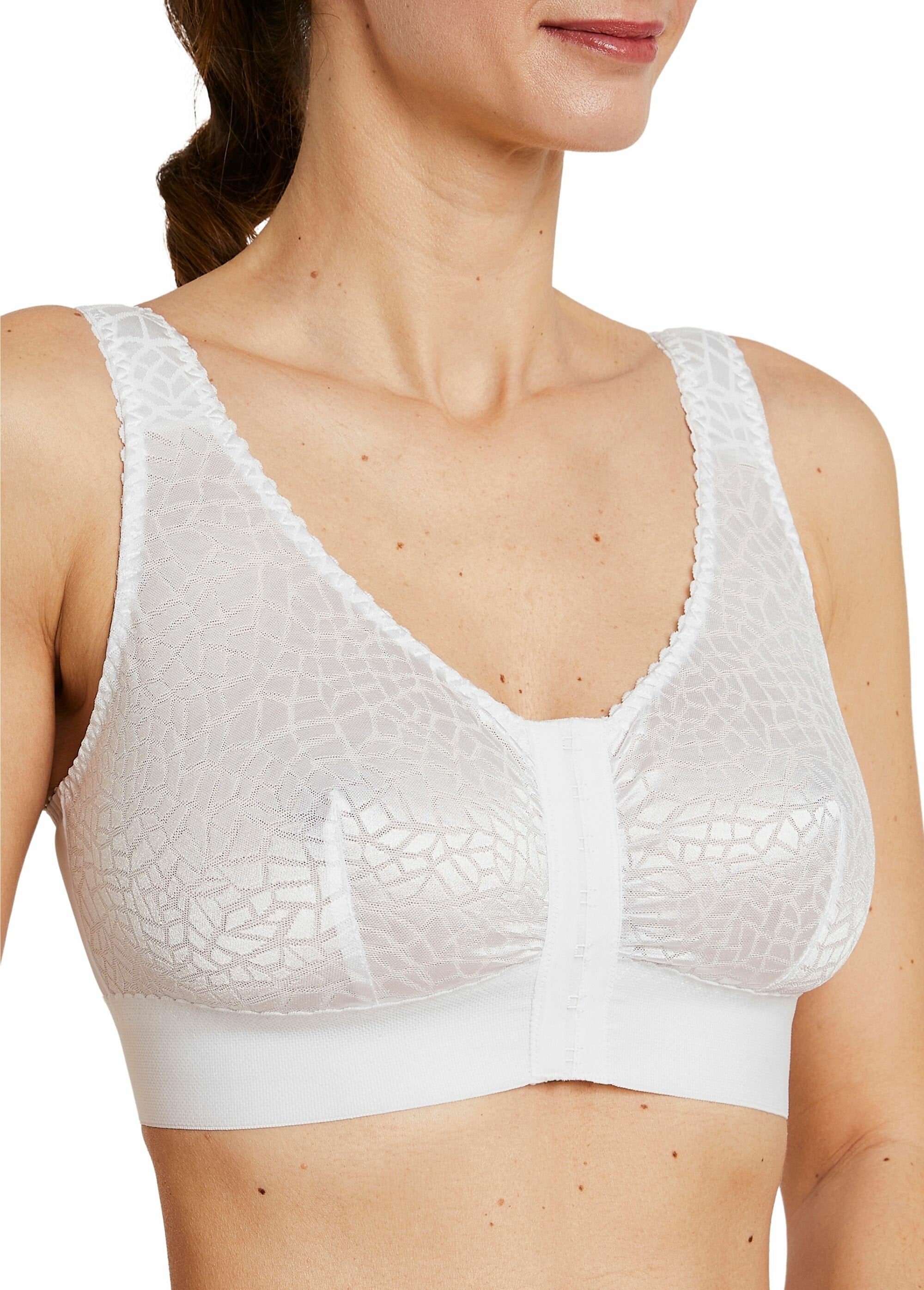 Soutien-gorge_sans_armatures_ouvert_devant_Blanc_DE1_slim